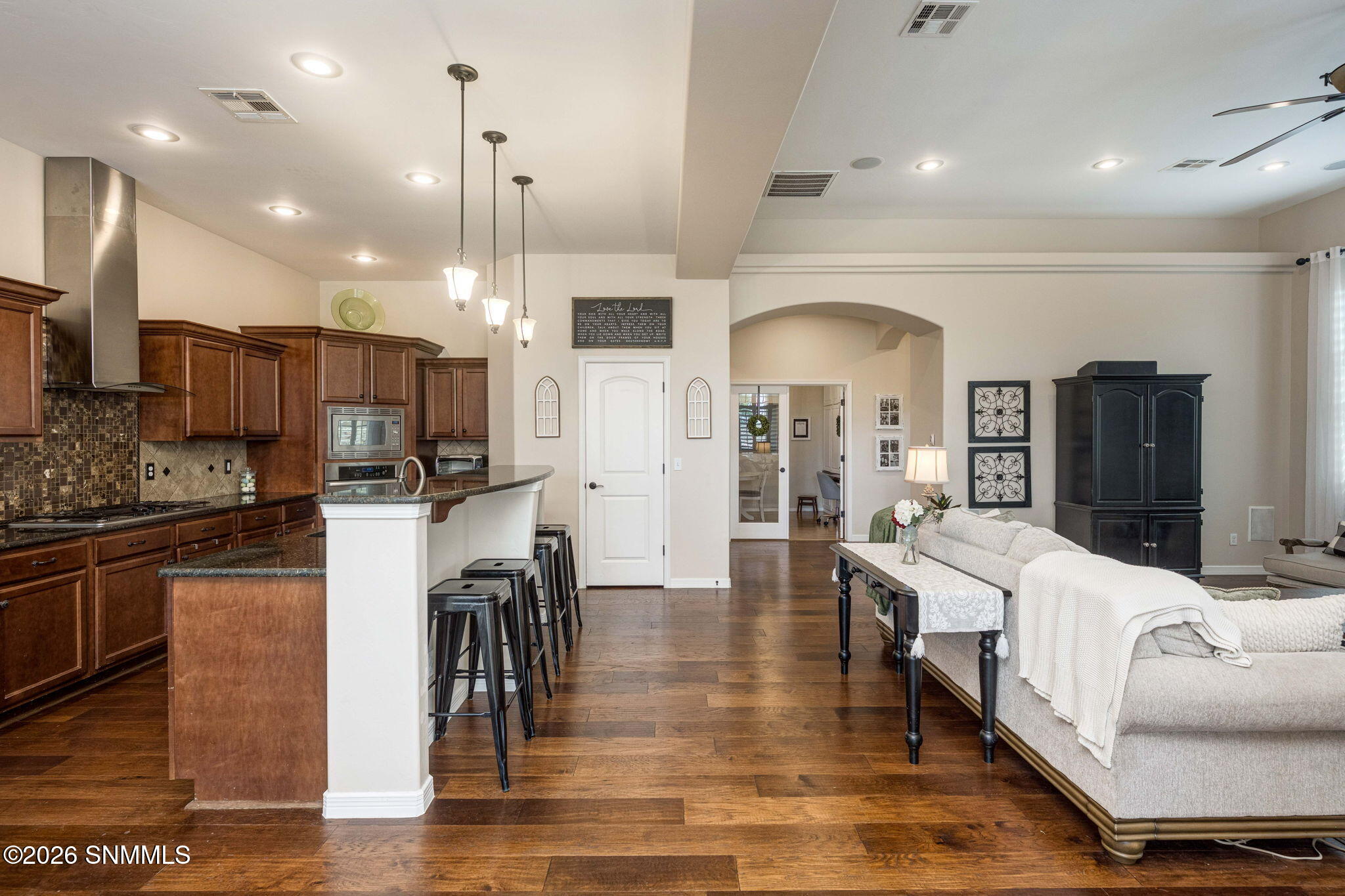 14-web-or-mls-Snappin Homes (Hermia4217)