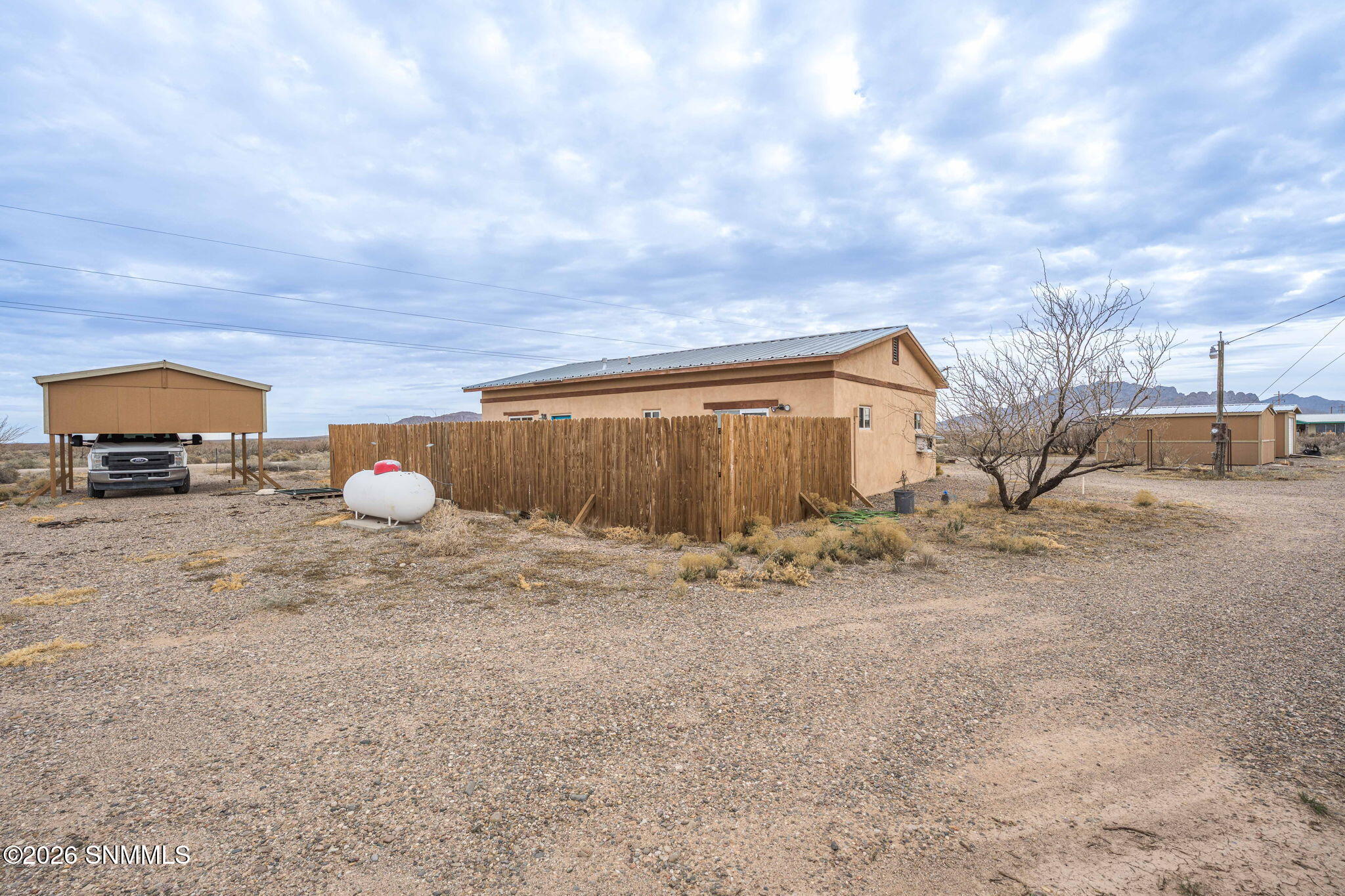 22-web-or-mls-Snappin Homes (DeBaca2920)
