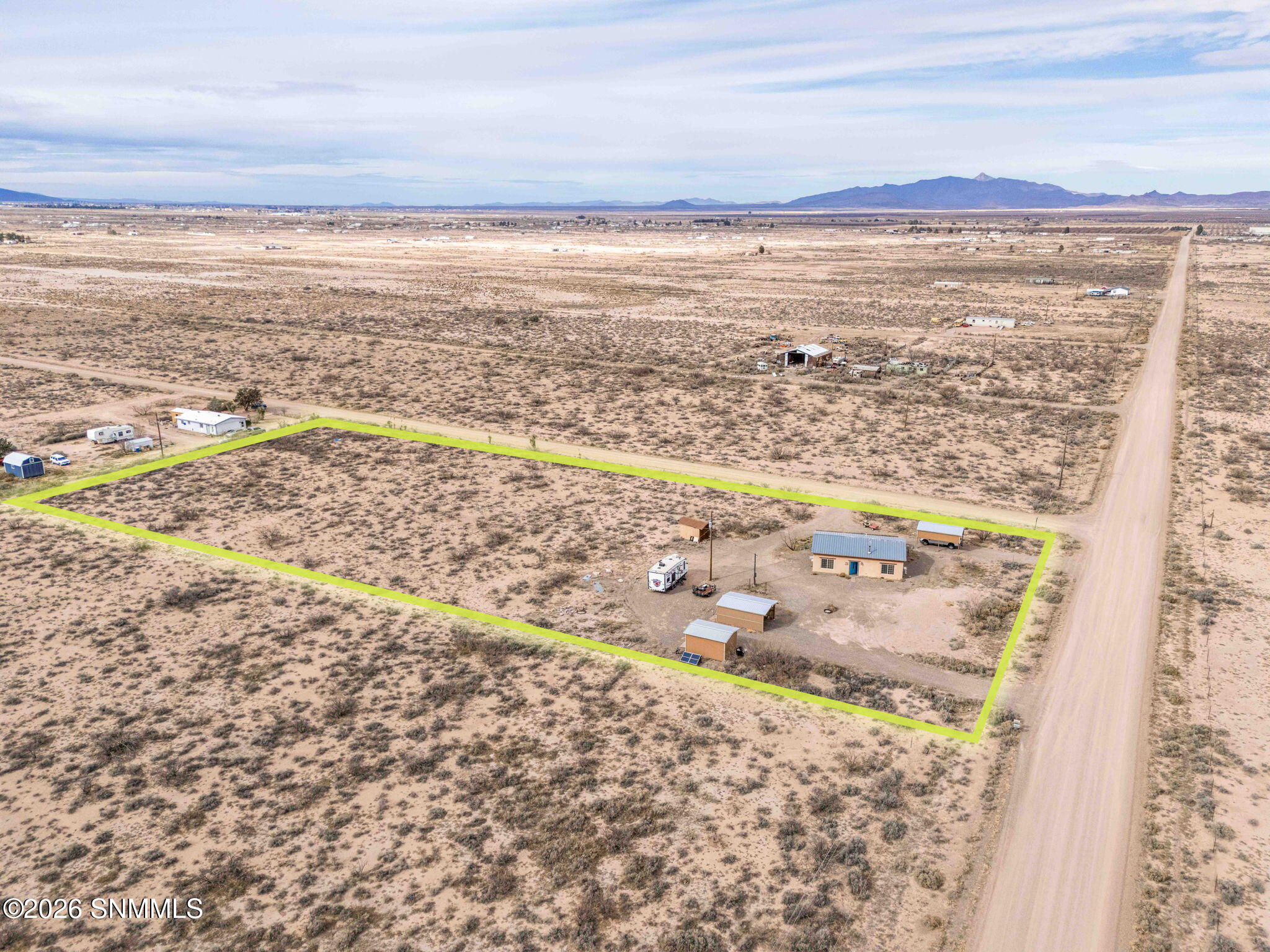 41-web-or-mls-Snappin Homes (DeBaca2920)