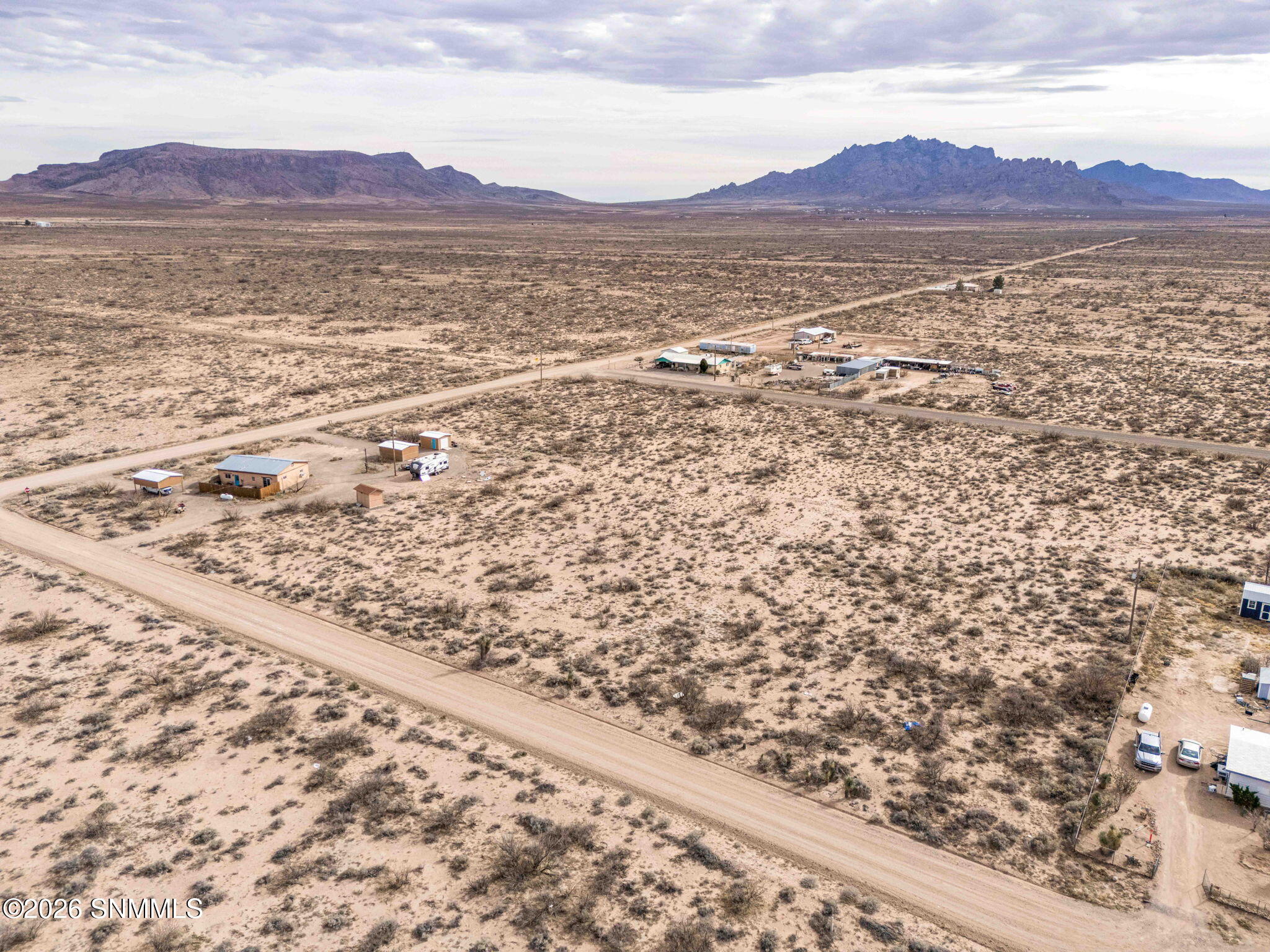 46-web-or-mls-Snappin Homes (DeBaca2920)