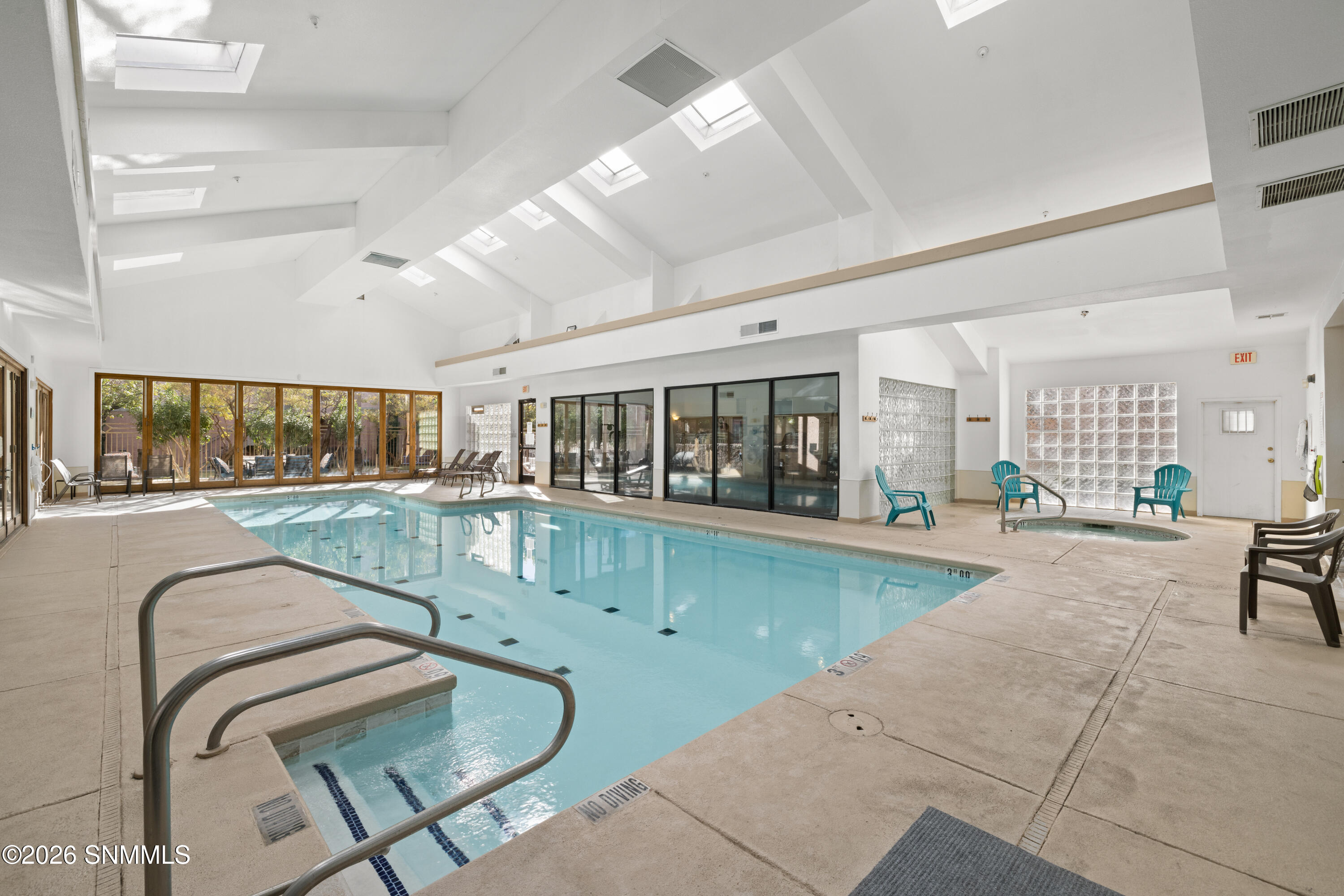 3650-Morningstar-#1502-MLS-Camera-Guy-33