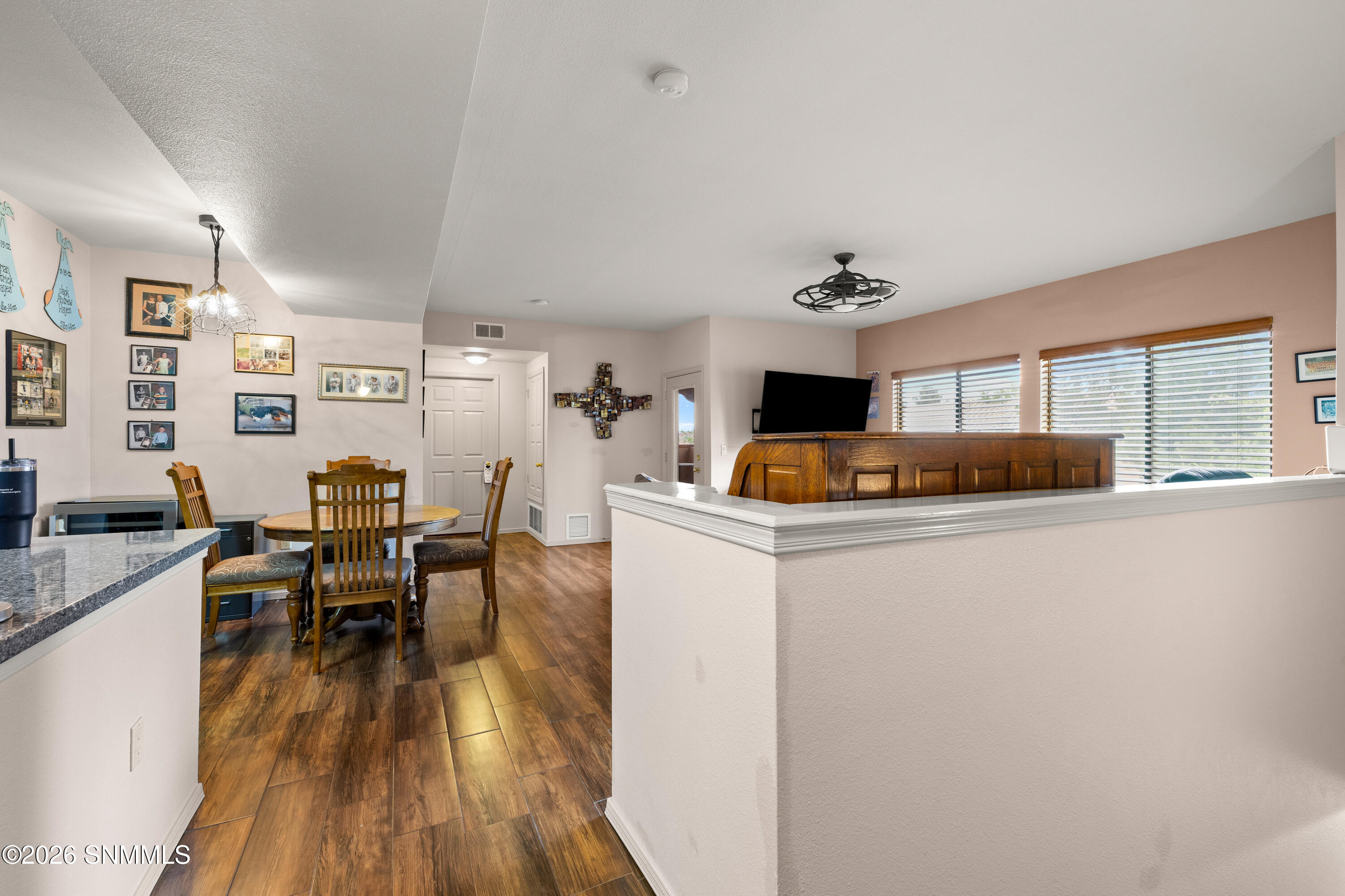 3650-Morningstar-#1502-MLS-Camera-Guy-7