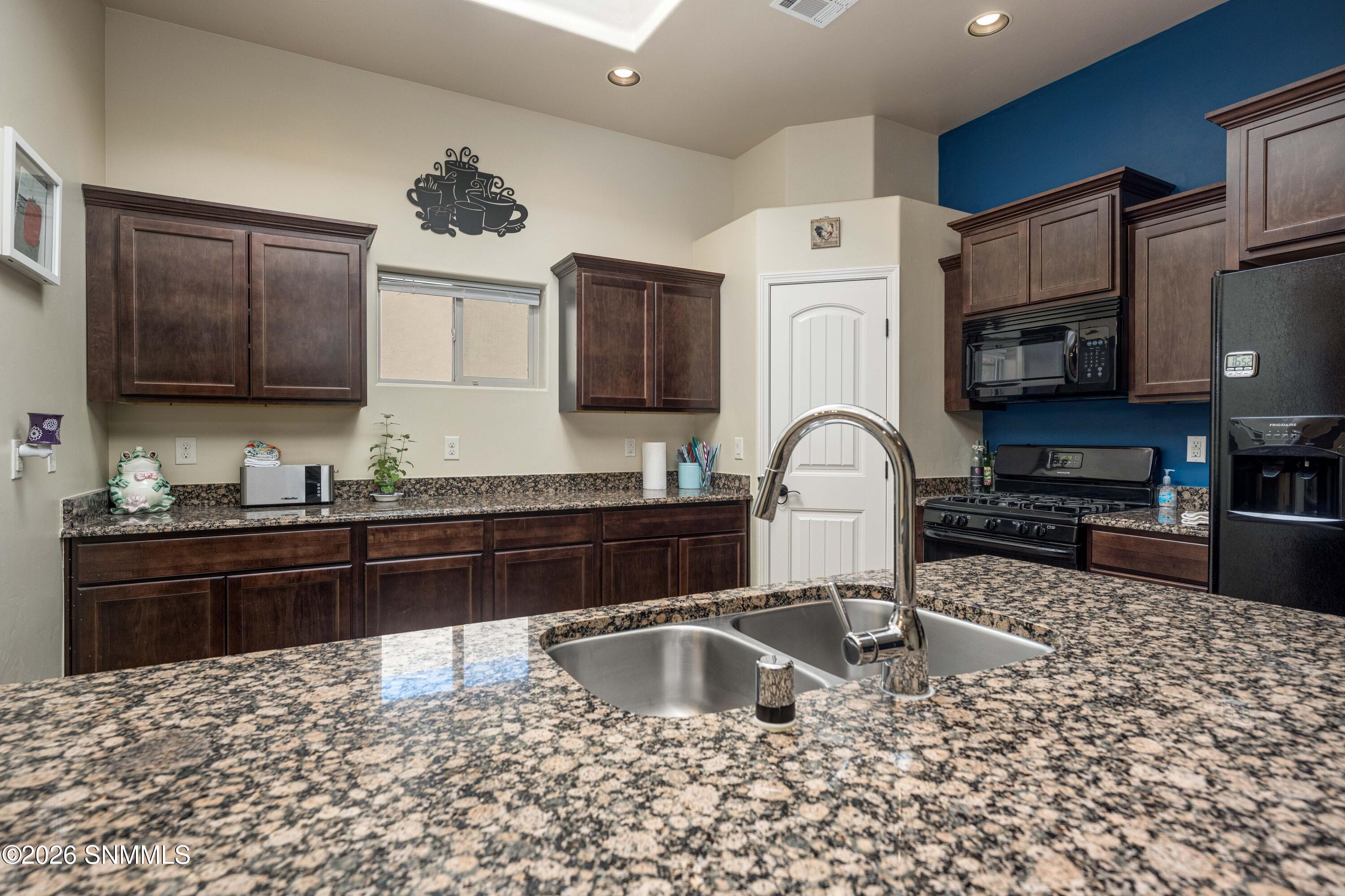 Snappin Homes (Tayvis3988)-18