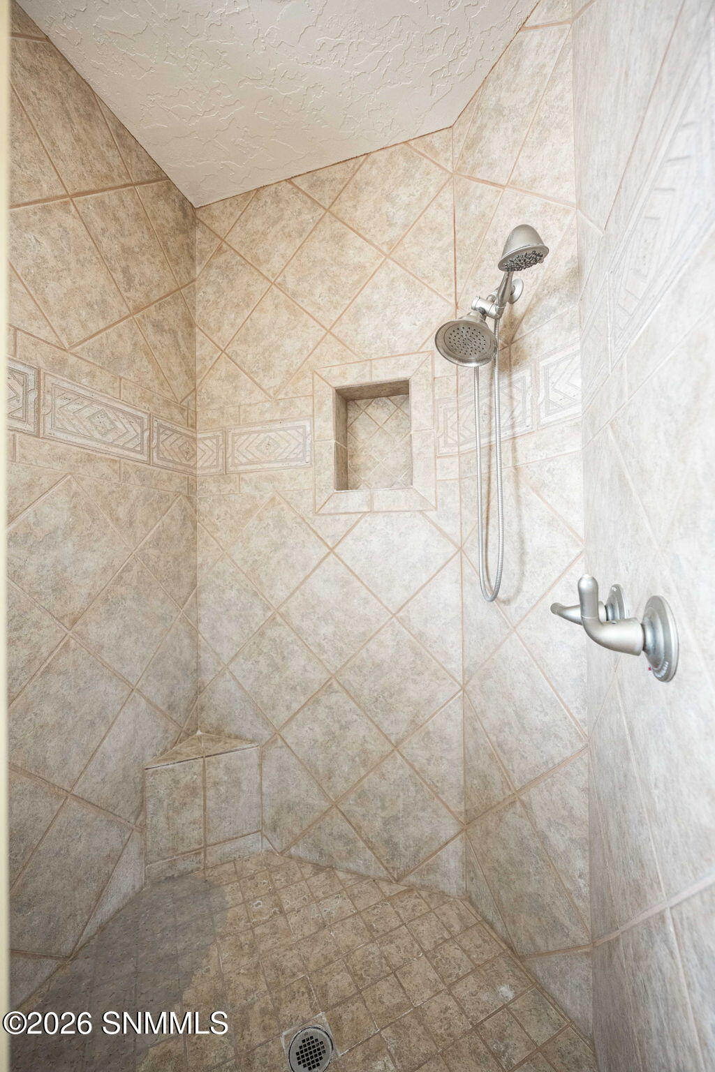 36-web-or-mls-Snappin Homes (VistaDelVal