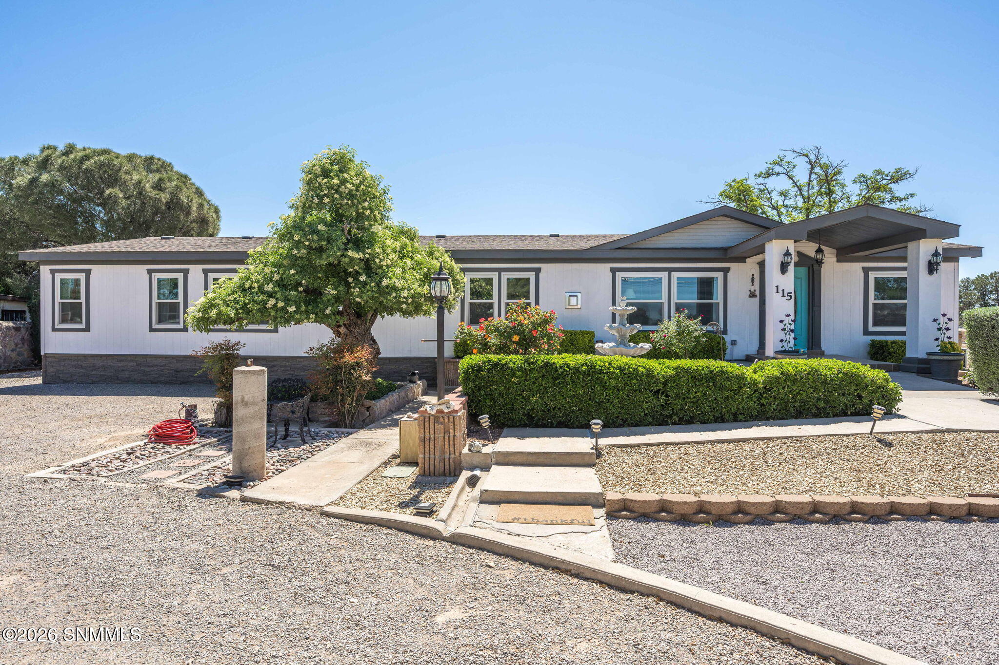 2-web-or-mls-Snappin Homes (Taylor115)-2