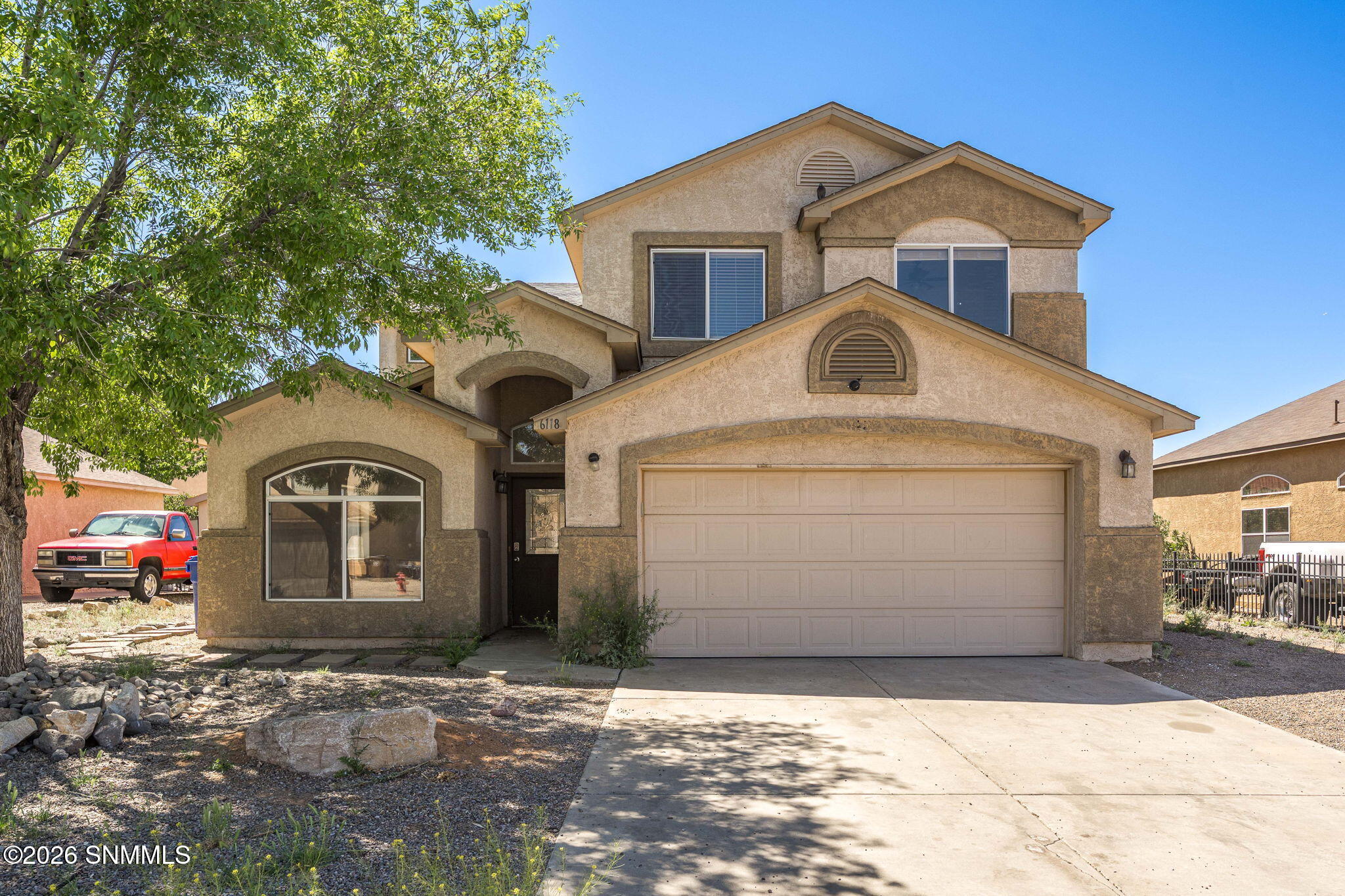 2_Patty Olson_Blue Mountain_Las Cruces