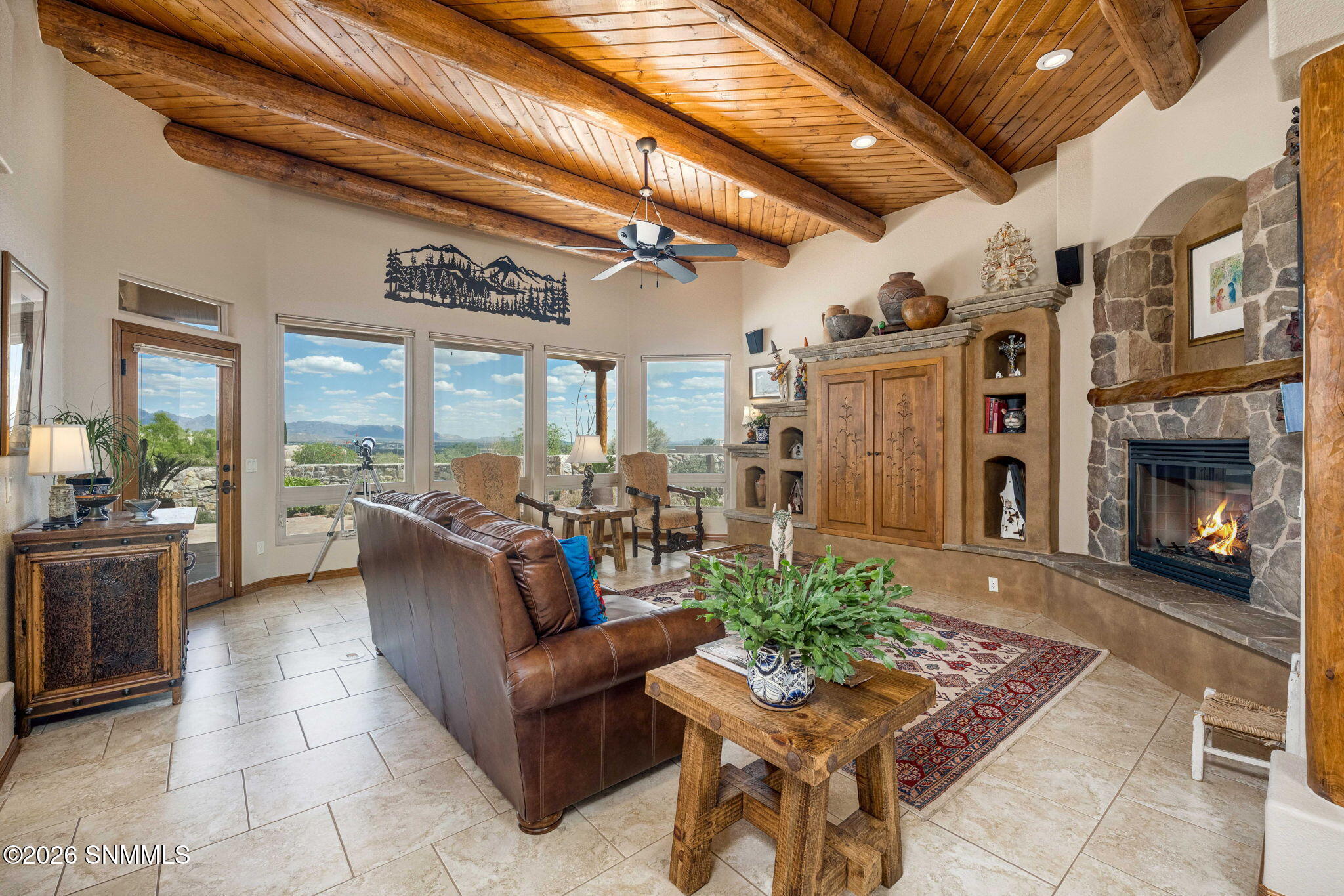 11-web-or-mls-Snappin Homes (Constitutio