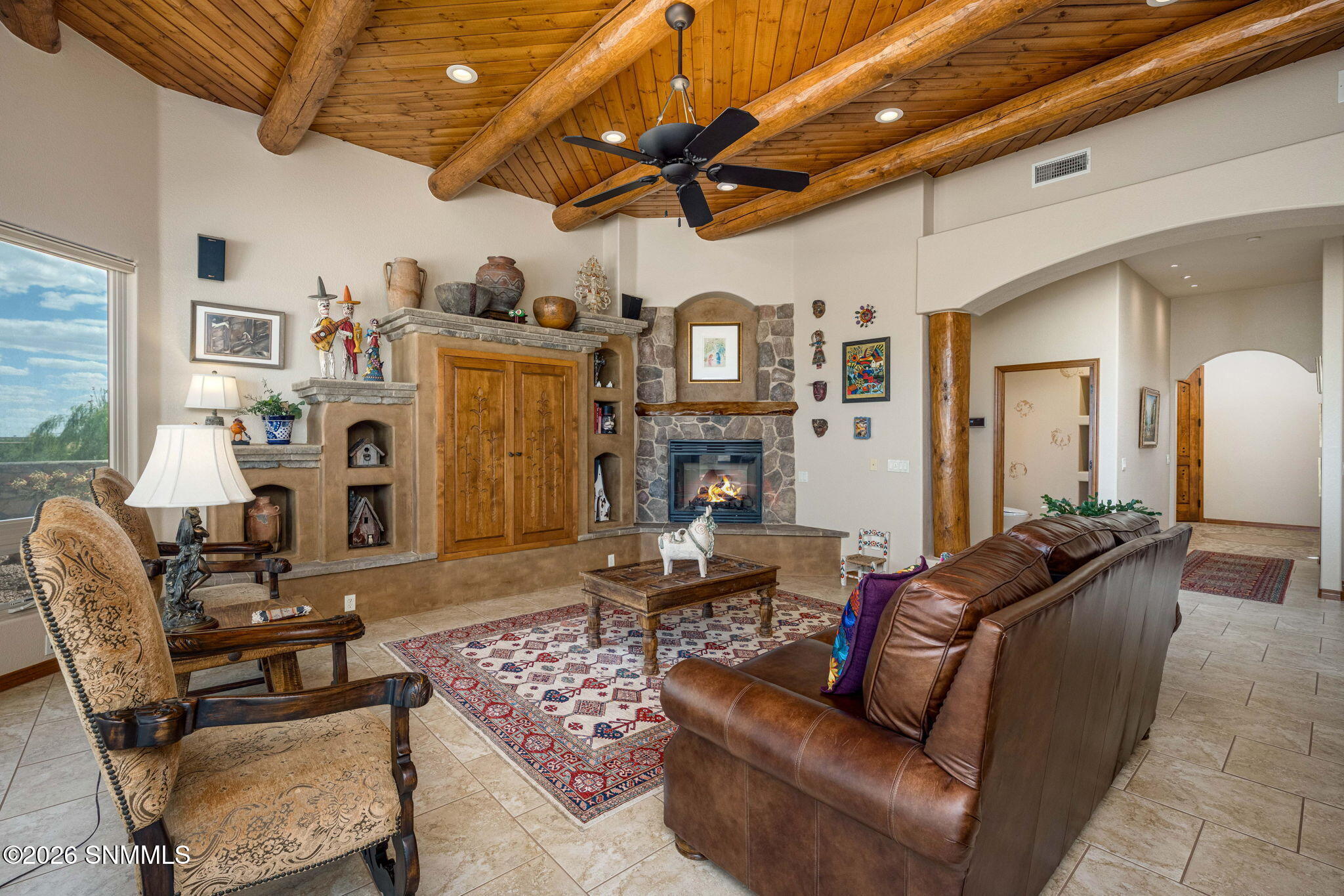 13-web-or-mls-Snappin Homes (Constitutio