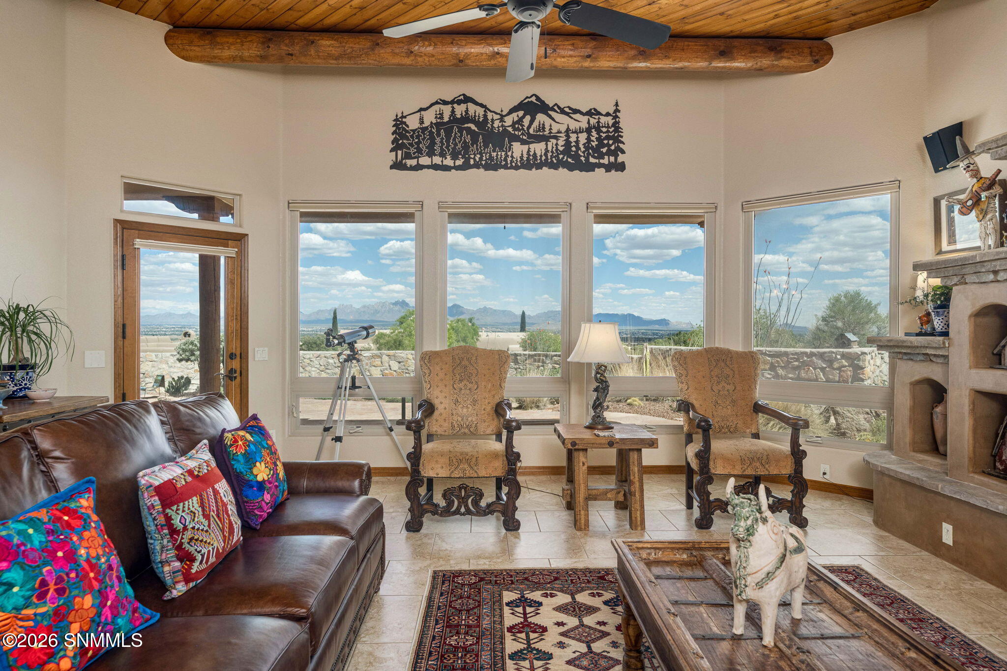 14-web-or-mls-Snappin Homes (Constitutio