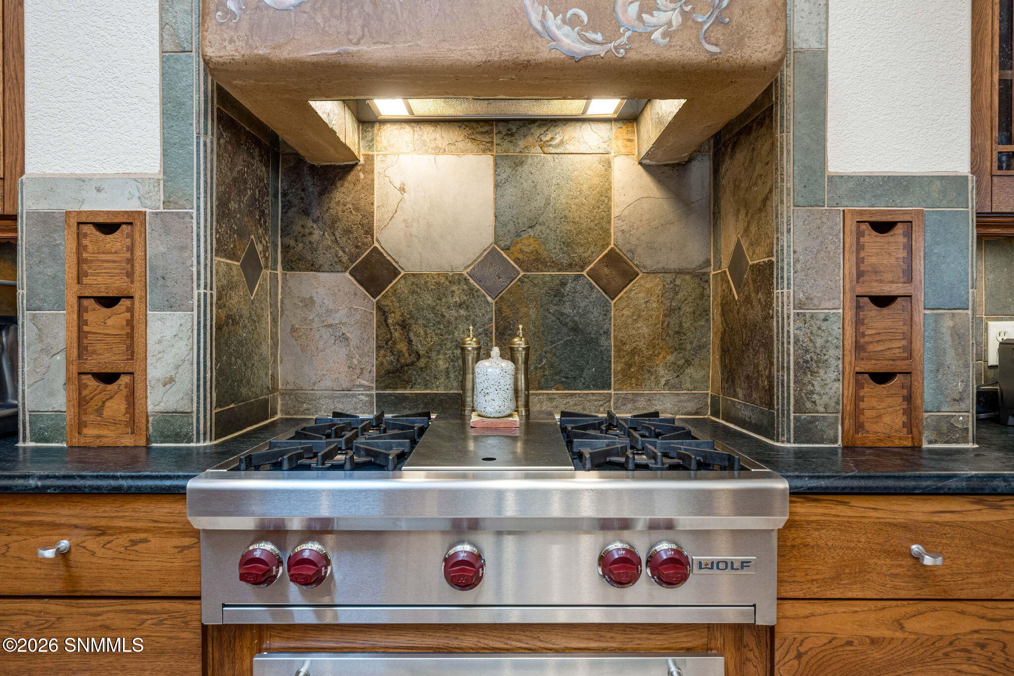 23-web-or-mls-Snappin Homes (Constitutio