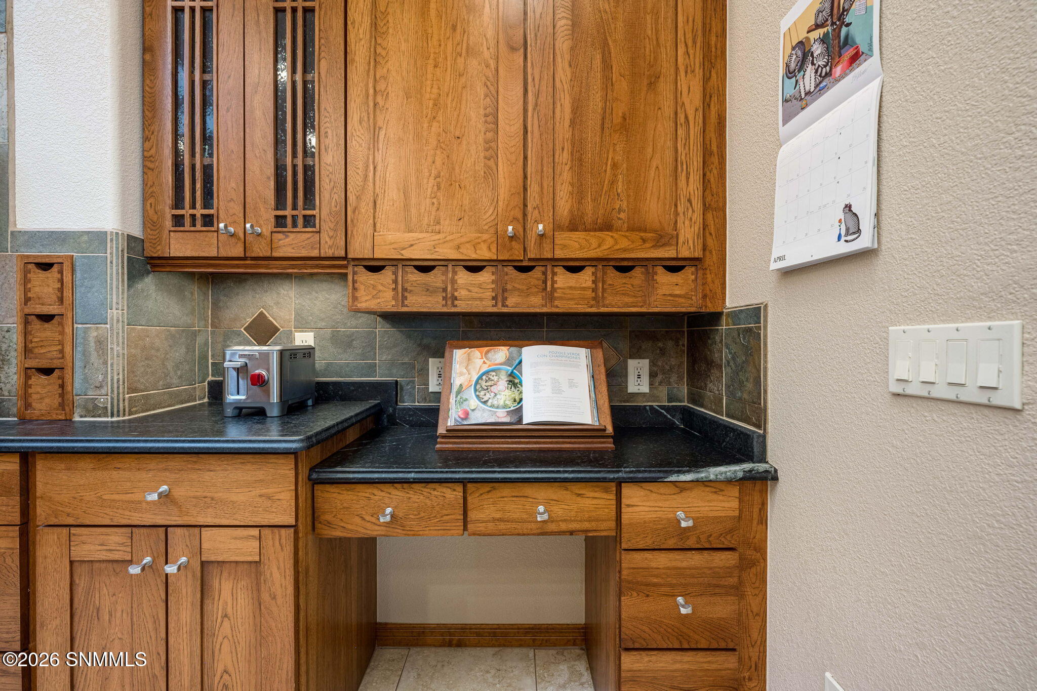 25-web-or-mls-Snappin Homes (Constitutio