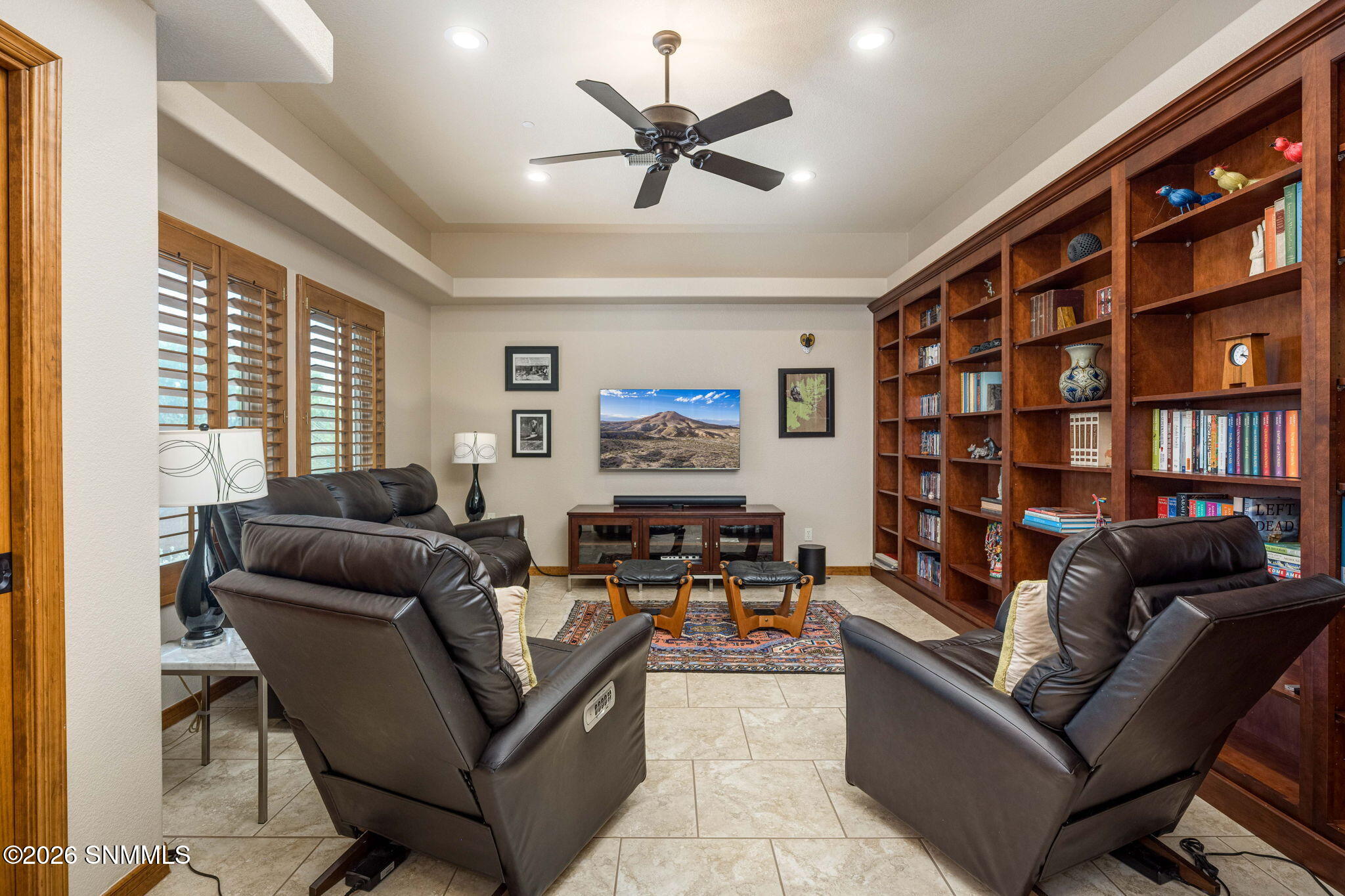 31-web-or-mls-Snappin Homes (Constitutio