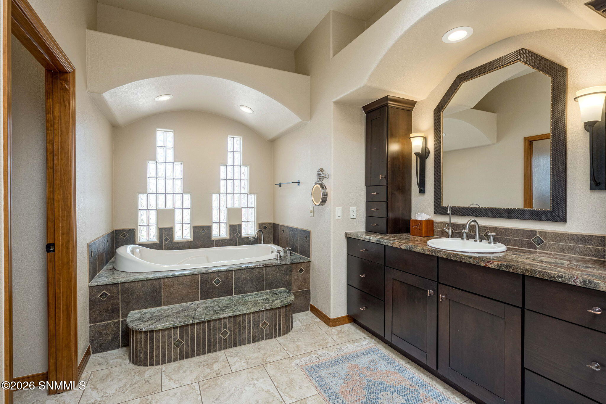 41-web-or-mls-Snappin Homes (Constitutio