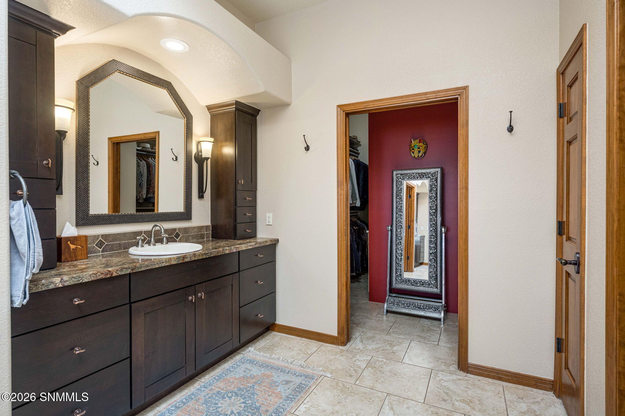 47-web-or-mls-Snappin Homes (Constitutio