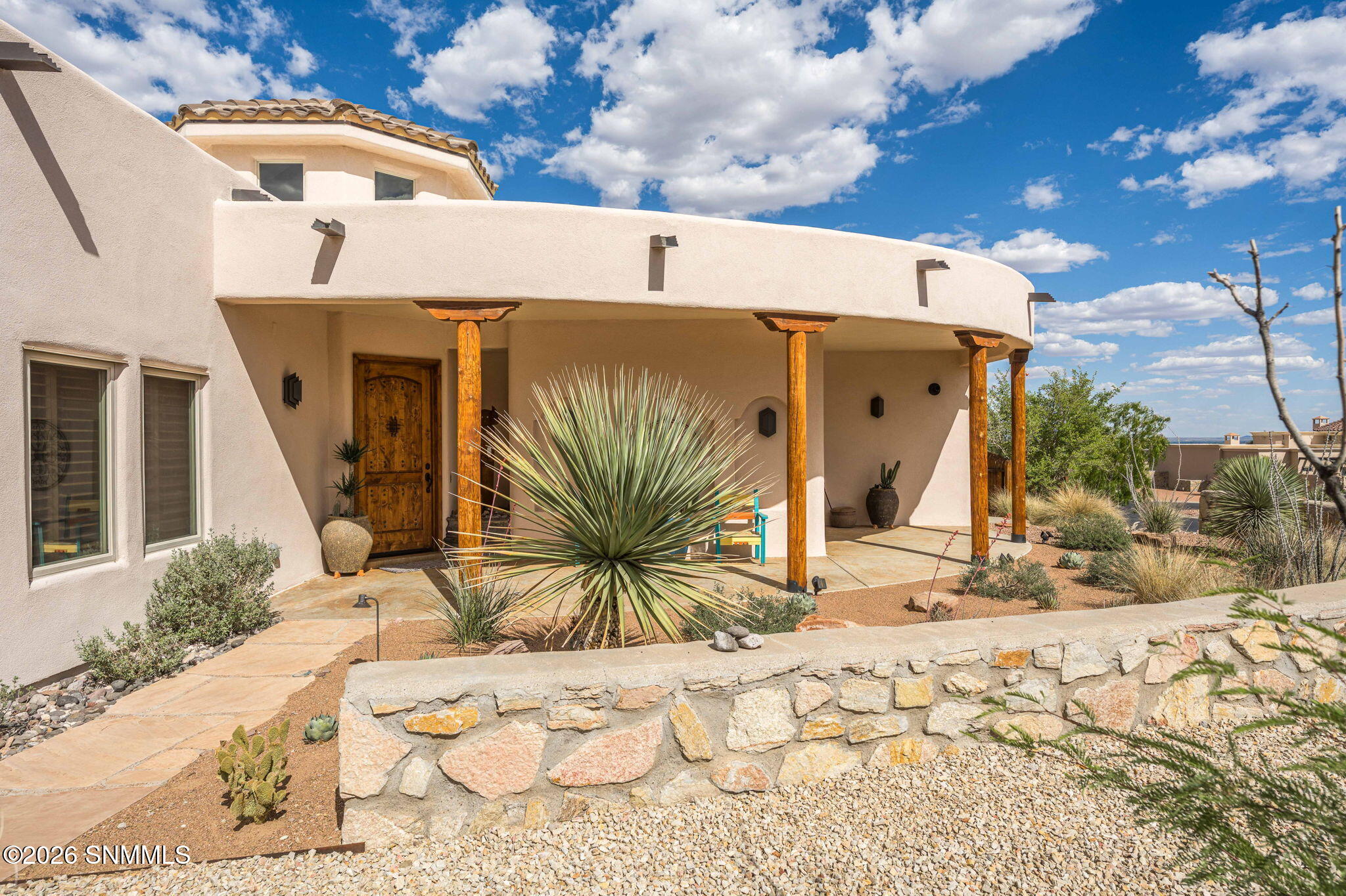 4-web-or-mls-Snappin Homes (Constitution