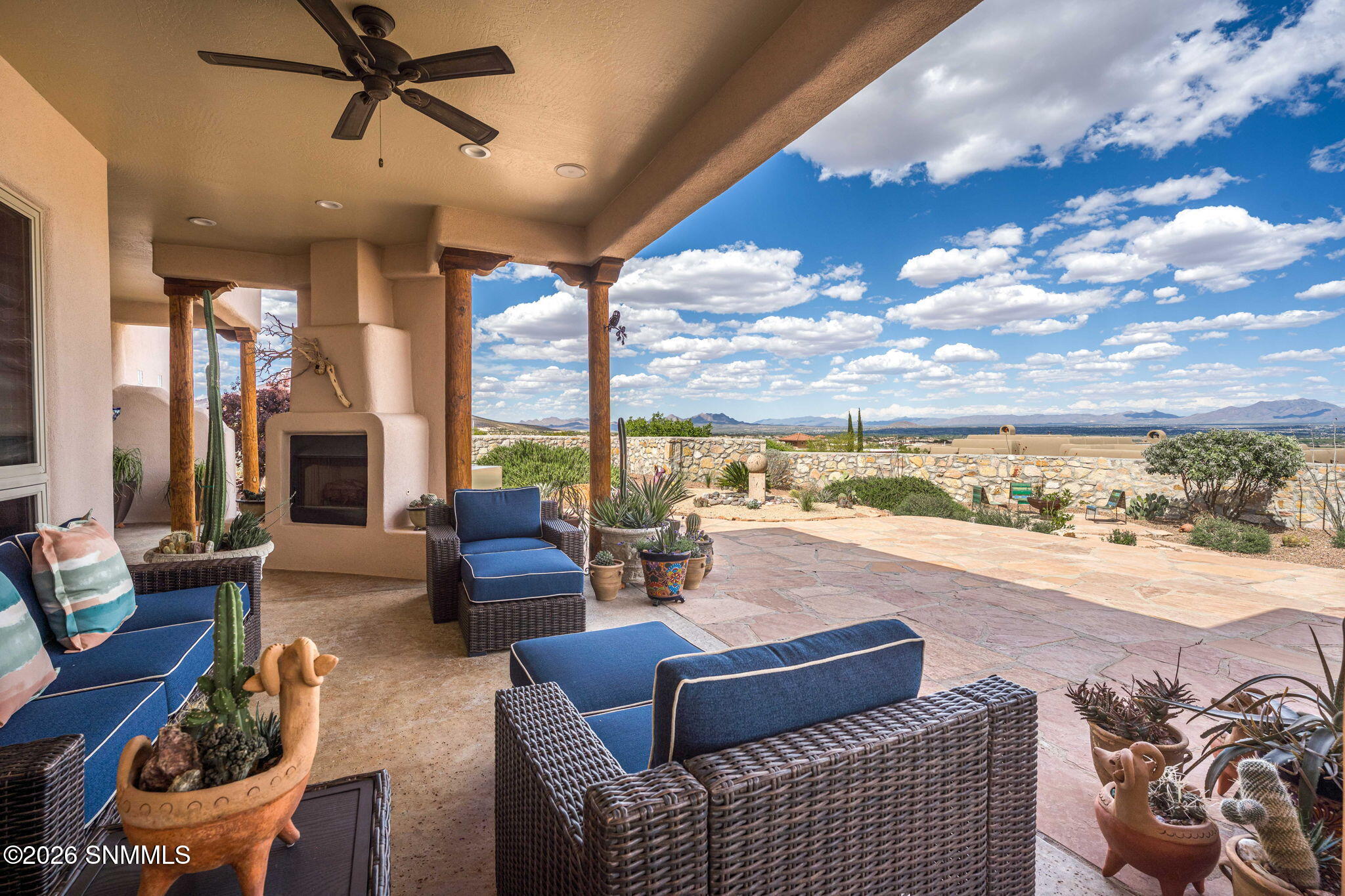 63-web-or-mls-Snappin Homes (Constitutio