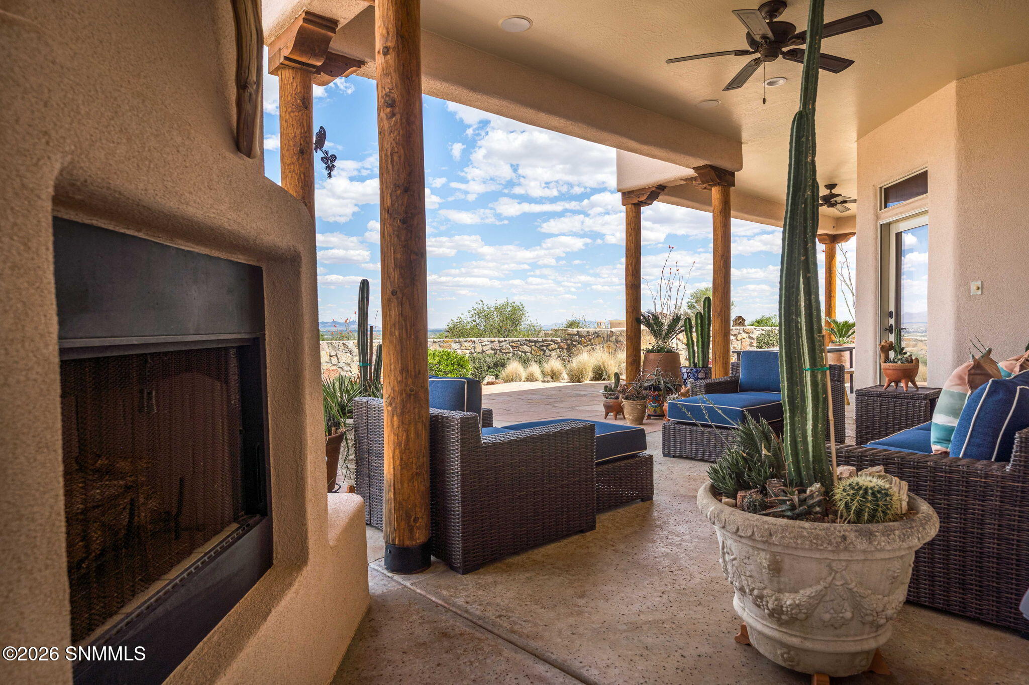 66-web-or-mls-Snappin Homes (Constitutio