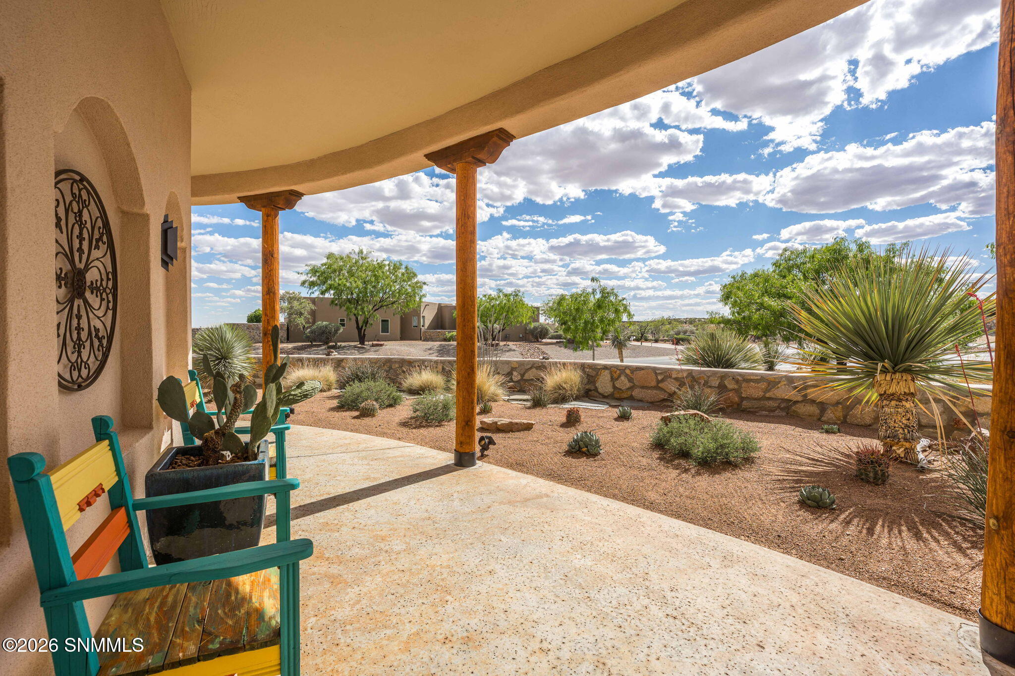 6-web-or-mls-Snappin Homes (Constitution