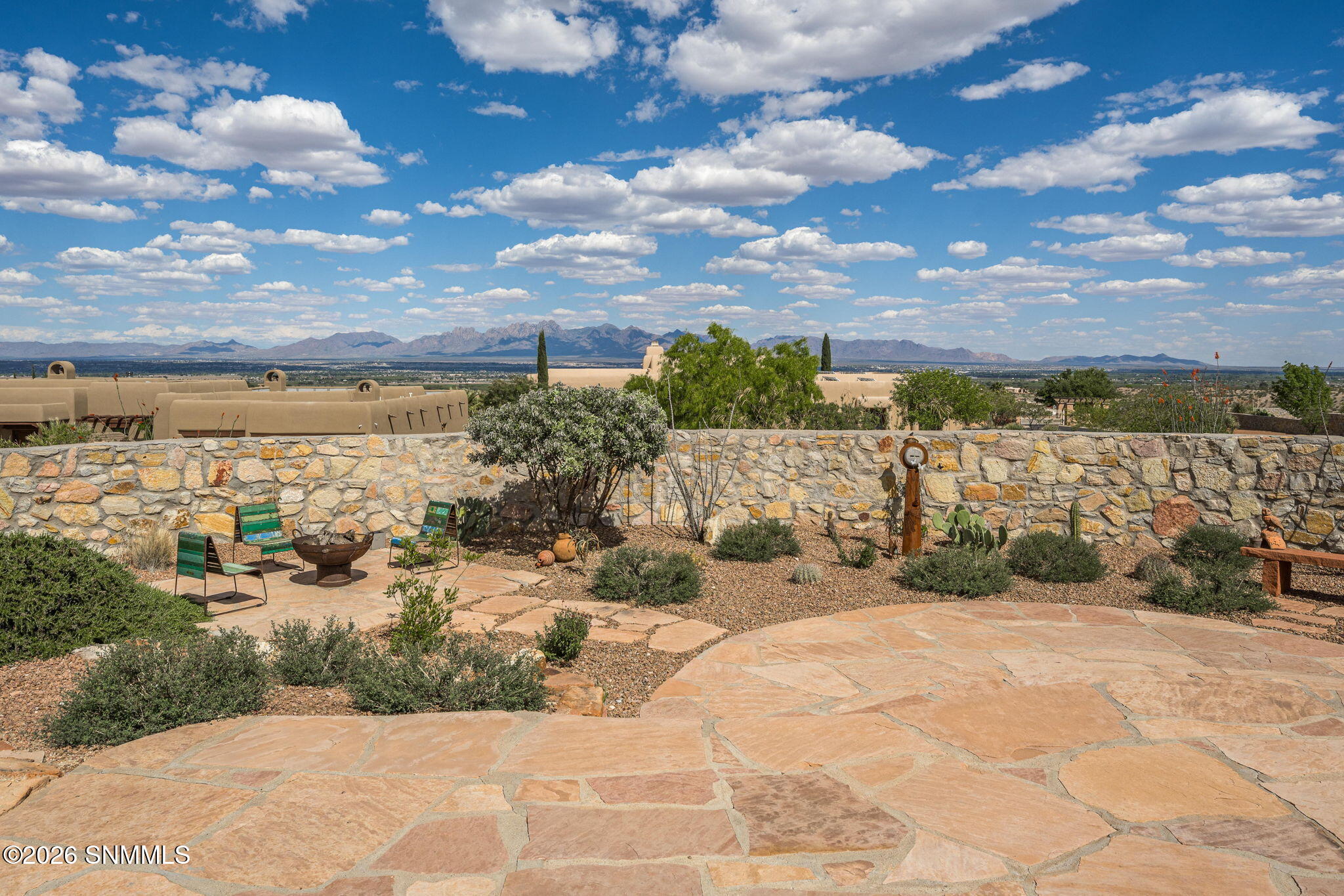 72-web-or-mls-Snappin Homes (Constitutio