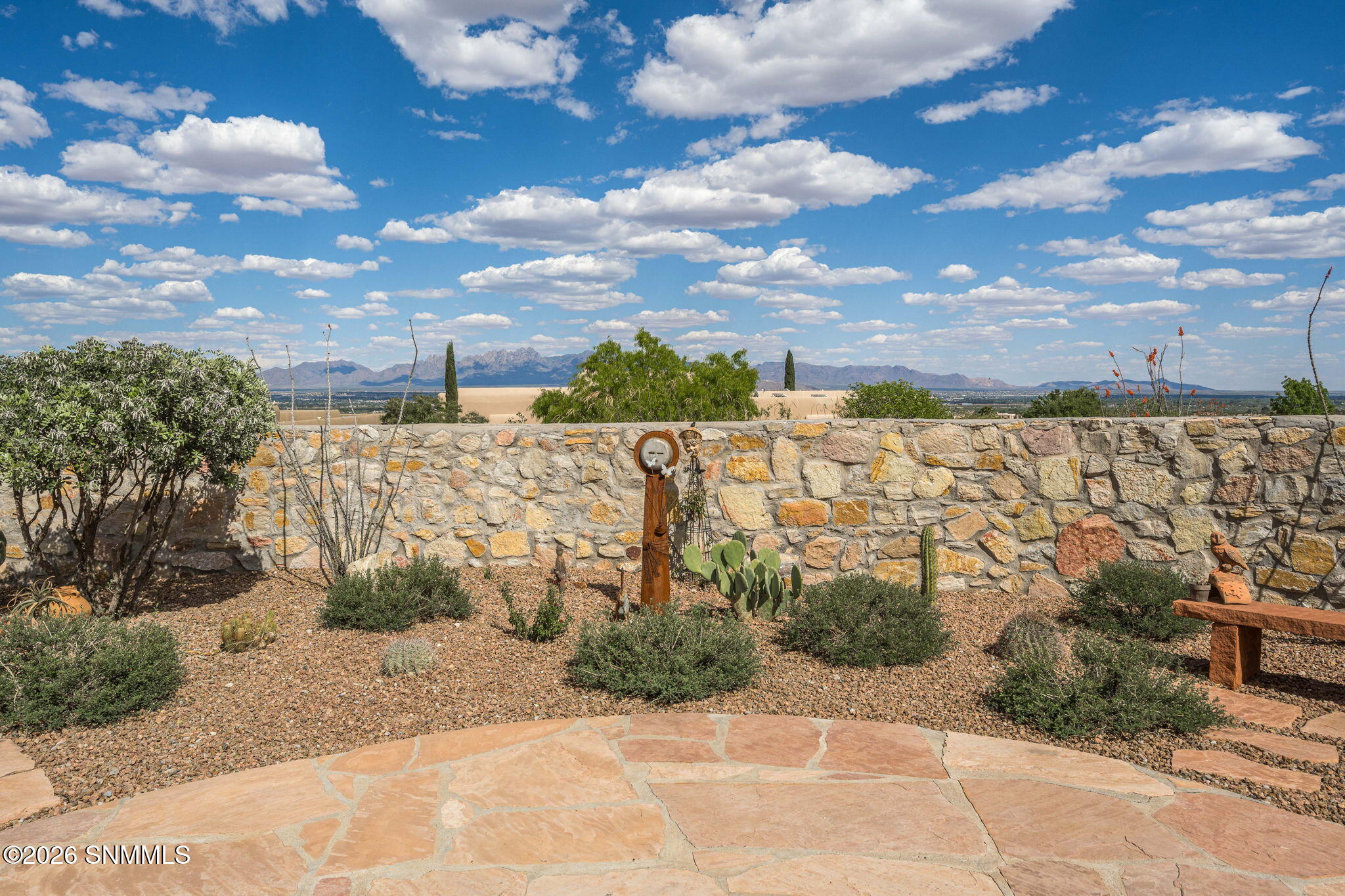 76-web-or-mls-Snappin Homes (Constitutio