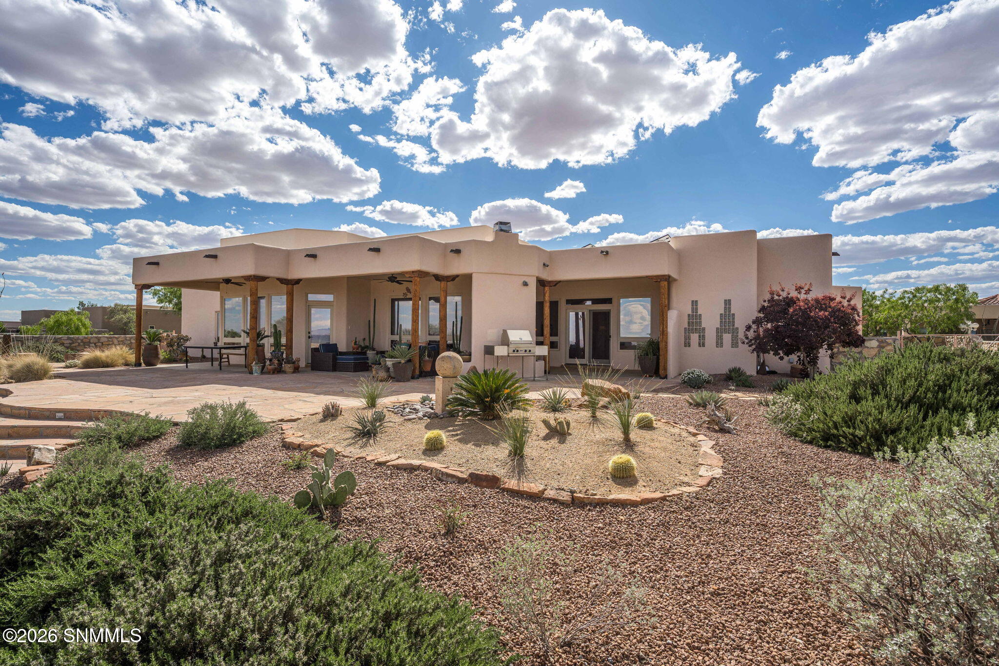 77-web-or-mls-Snappin Homes (Constitutio