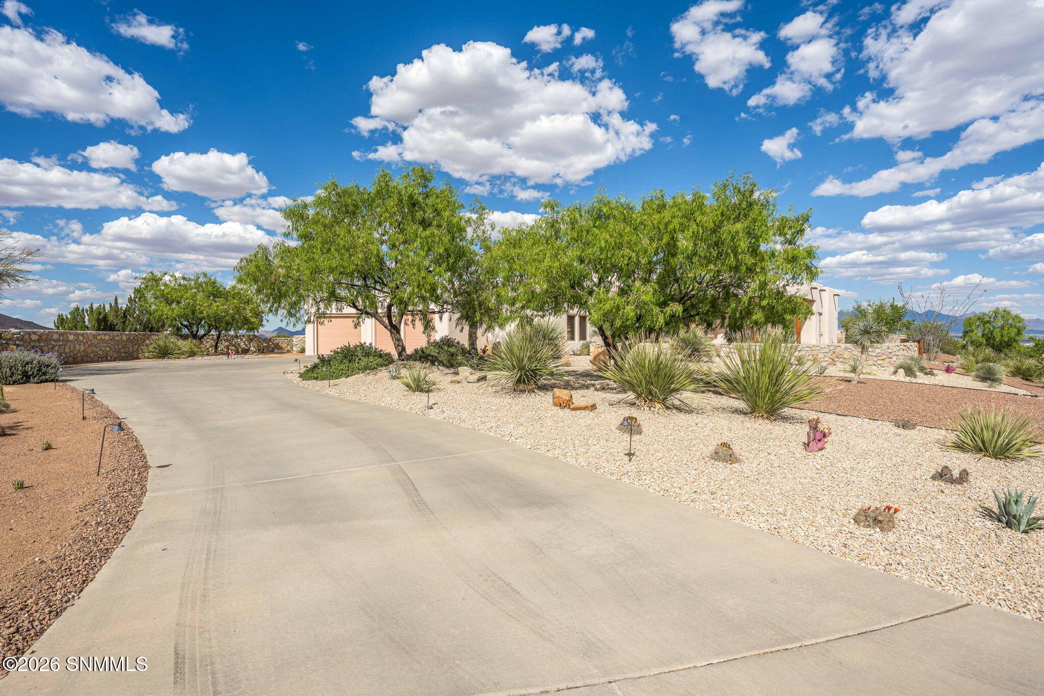 82-web-or-mls-Snappin Homes (Constitutio