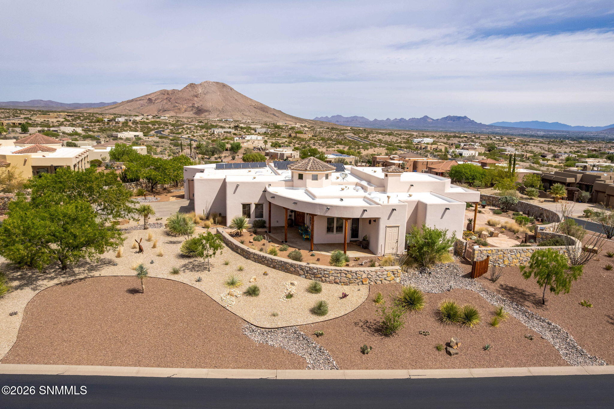 86-web-or-mls-Snappin Homes (Constitutio