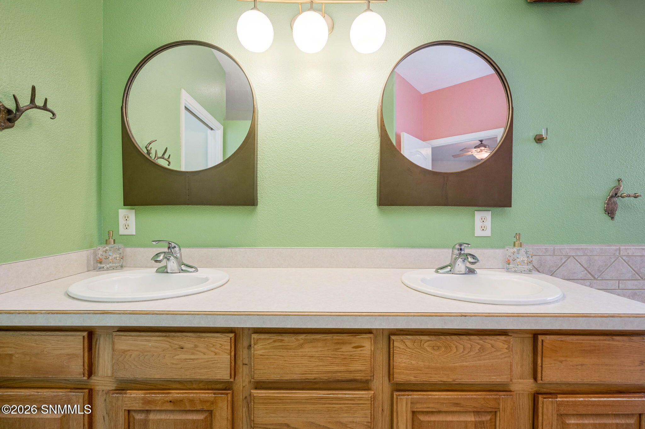 23-web-or-mls-Snappin Homes (Millennium2