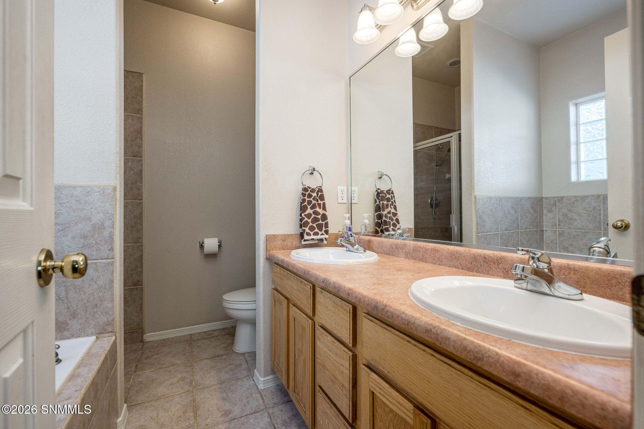 18-web-or-mls-Snappin Homes (Imperial381