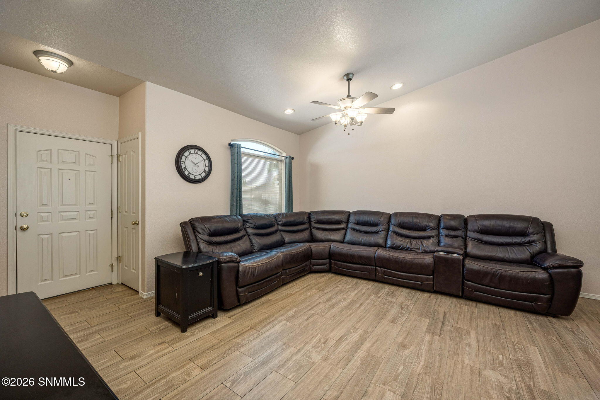 6-web-or-mls-Snappin Homes (Imperial3815