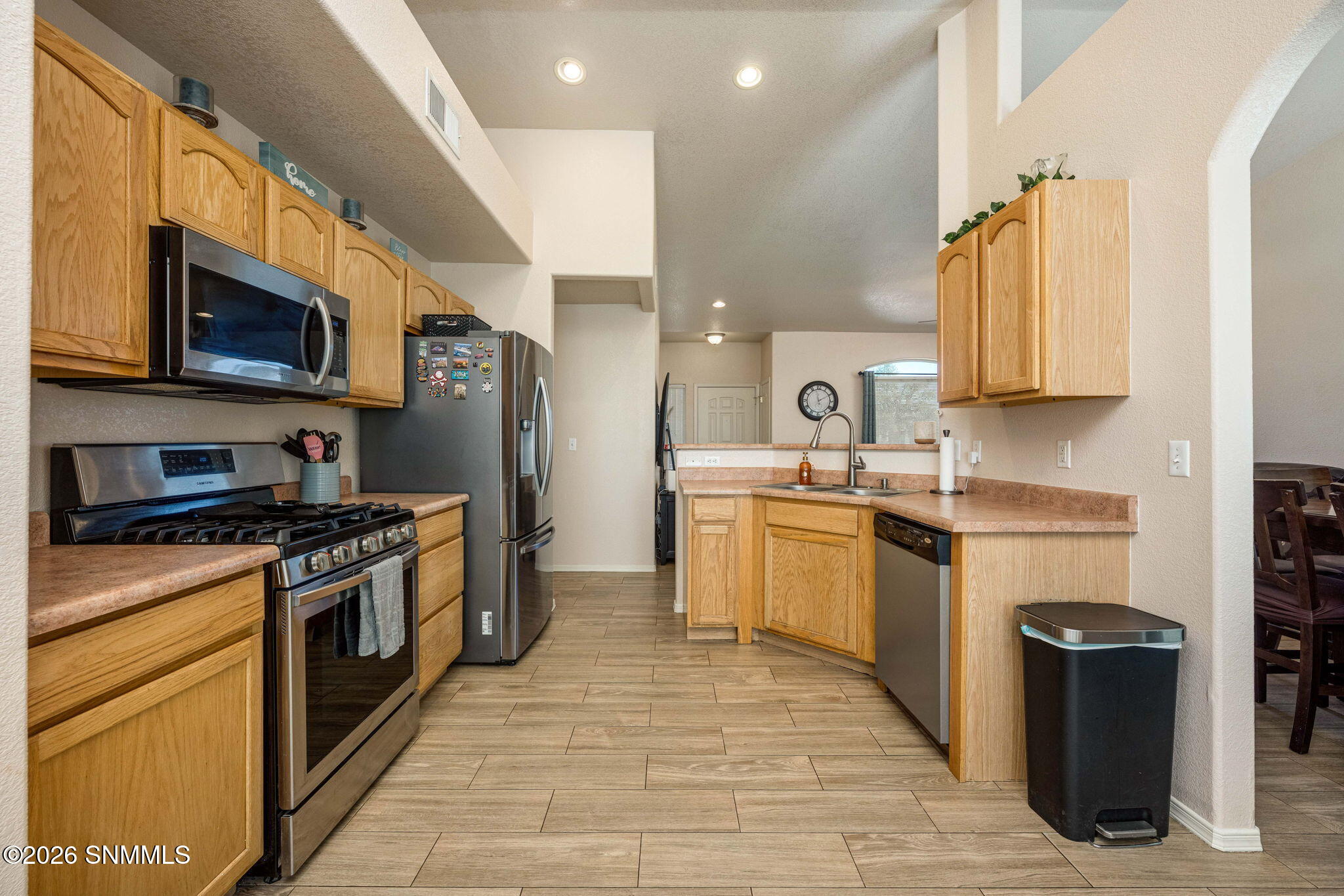 11-web-or-mls-Snappin Homes (Imperial381