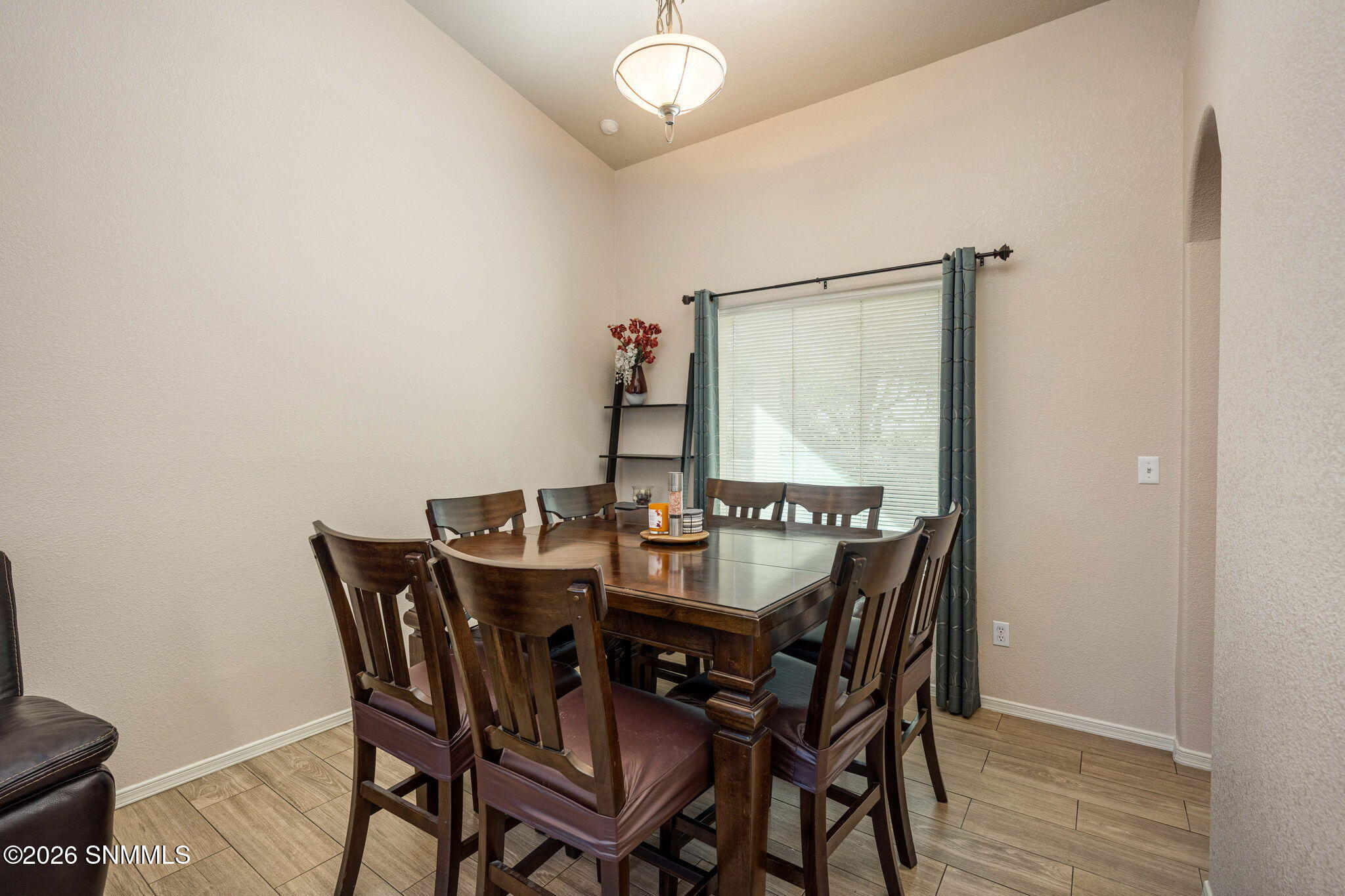 13-web-or-mls-Snappin Homes (Imperial381