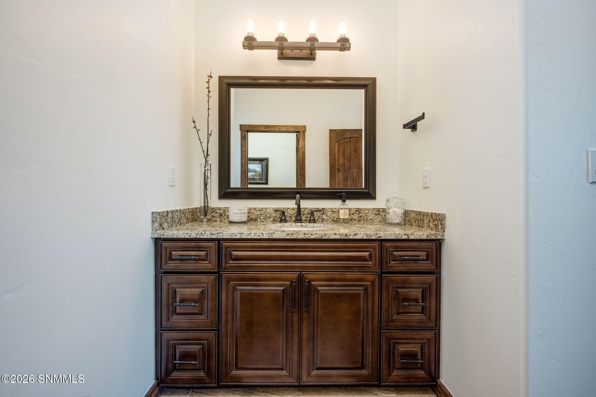 46-web-or-mls-Snappin Homes (LazoDelNort