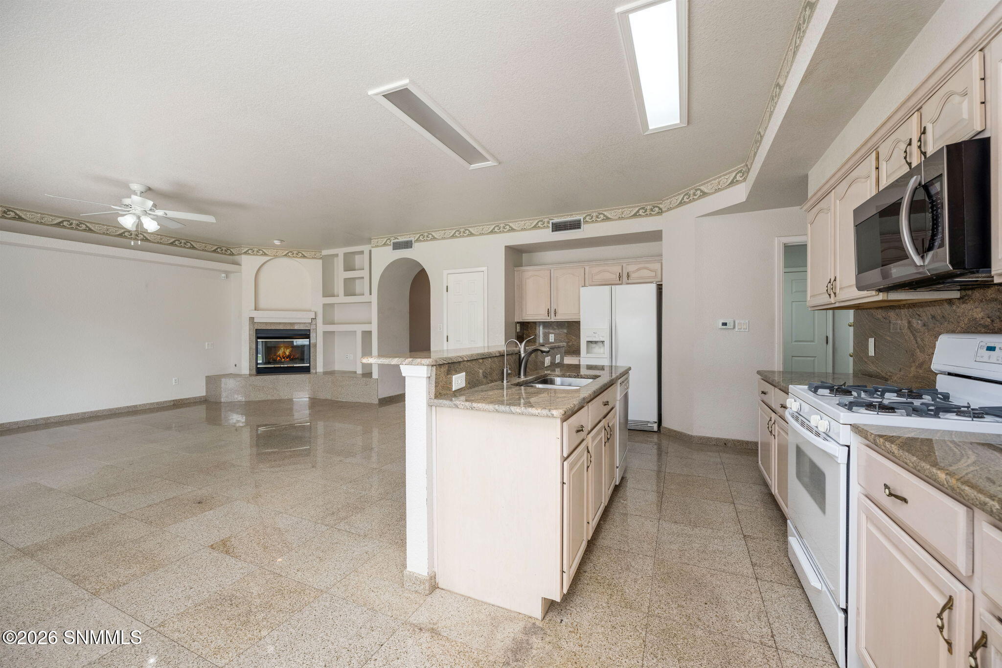 16-web-or-mls-Desert Greens 2122-64