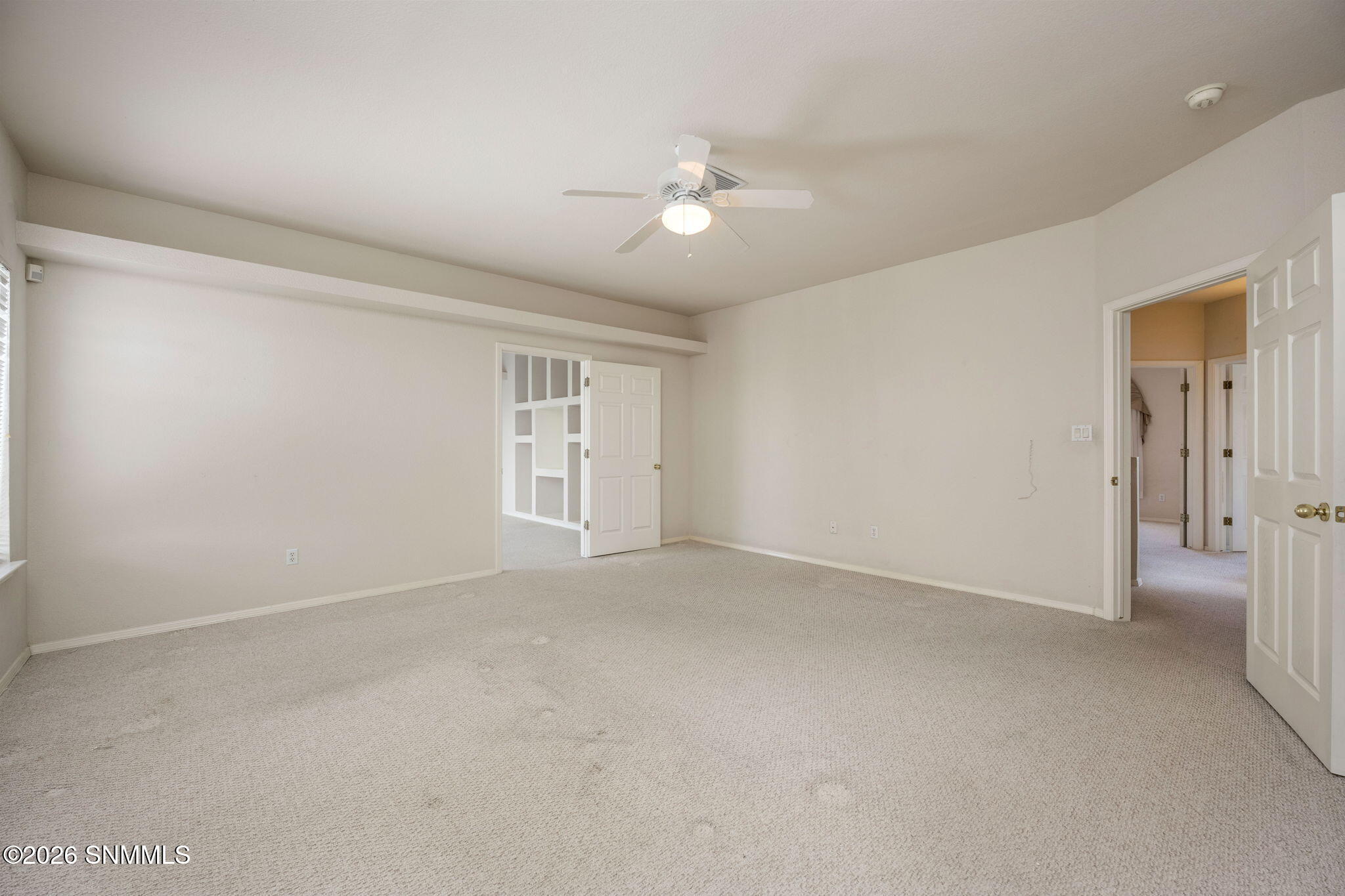 30-web-or-mls-Desert Greens 2122-124