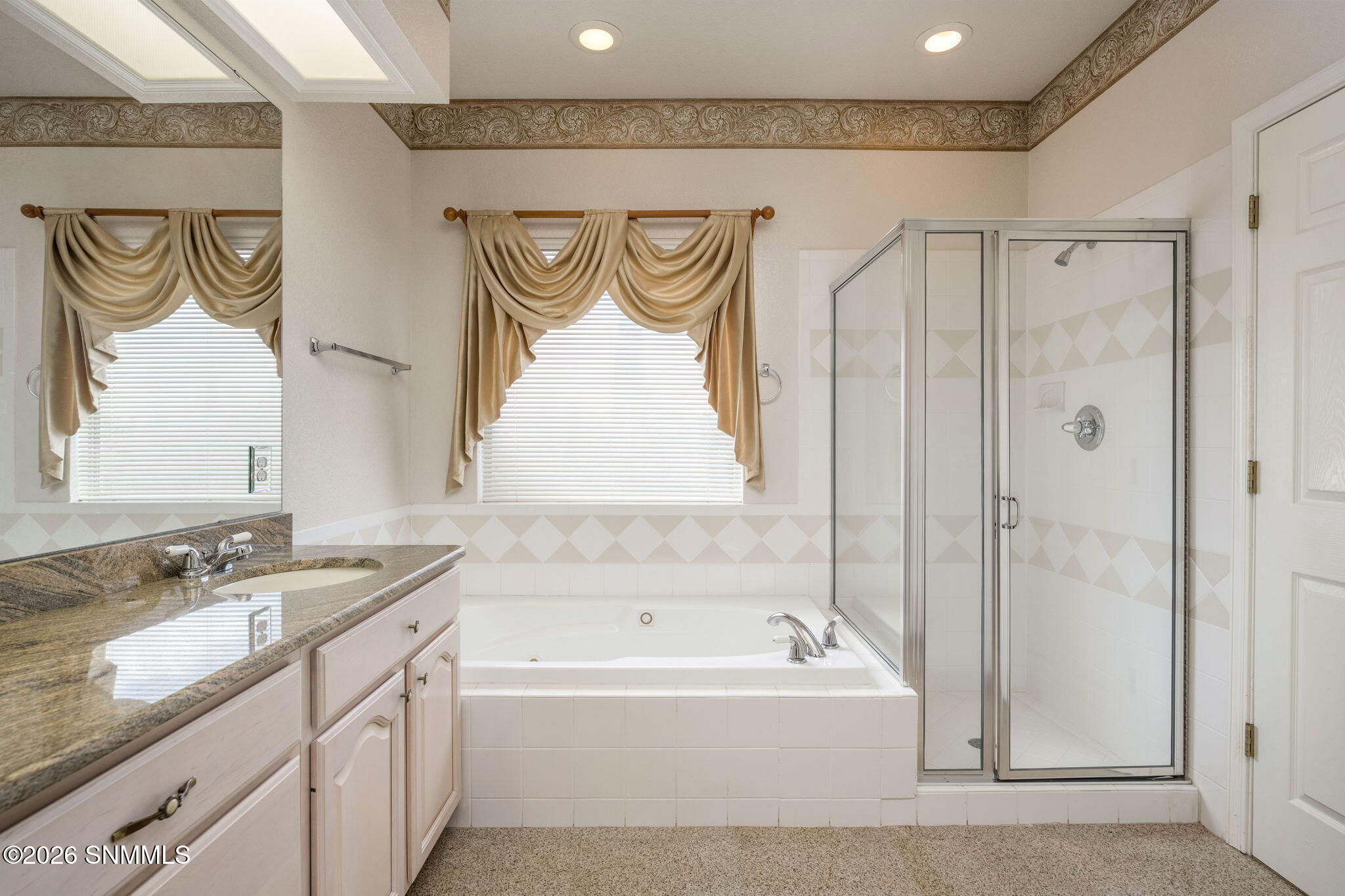 33-web-or-mls-Desert Greens 2122-133