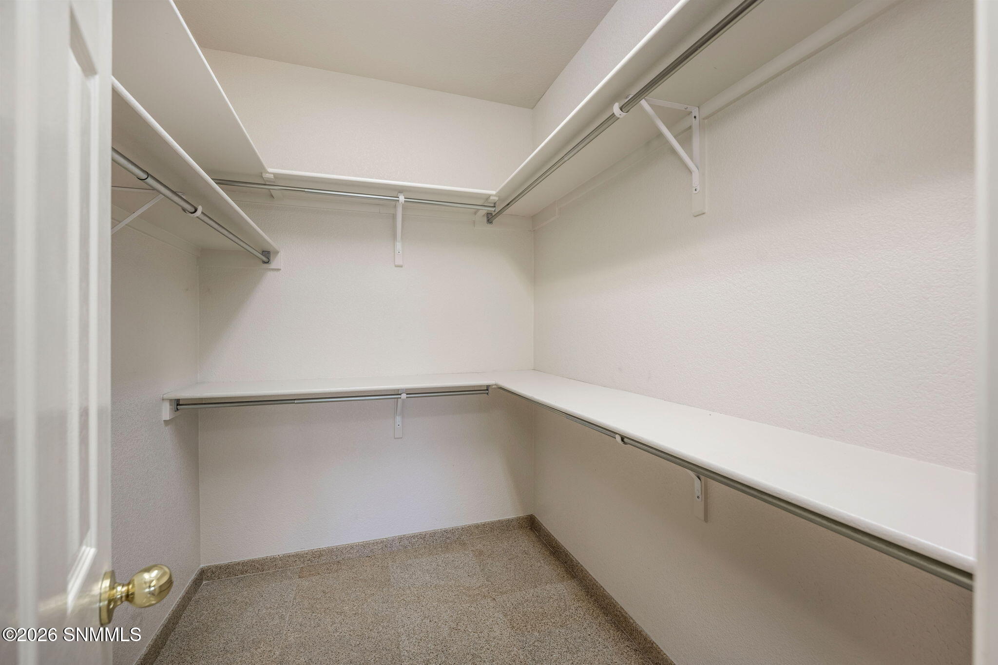 34-web-or-mls-Desert Greens 2122-136