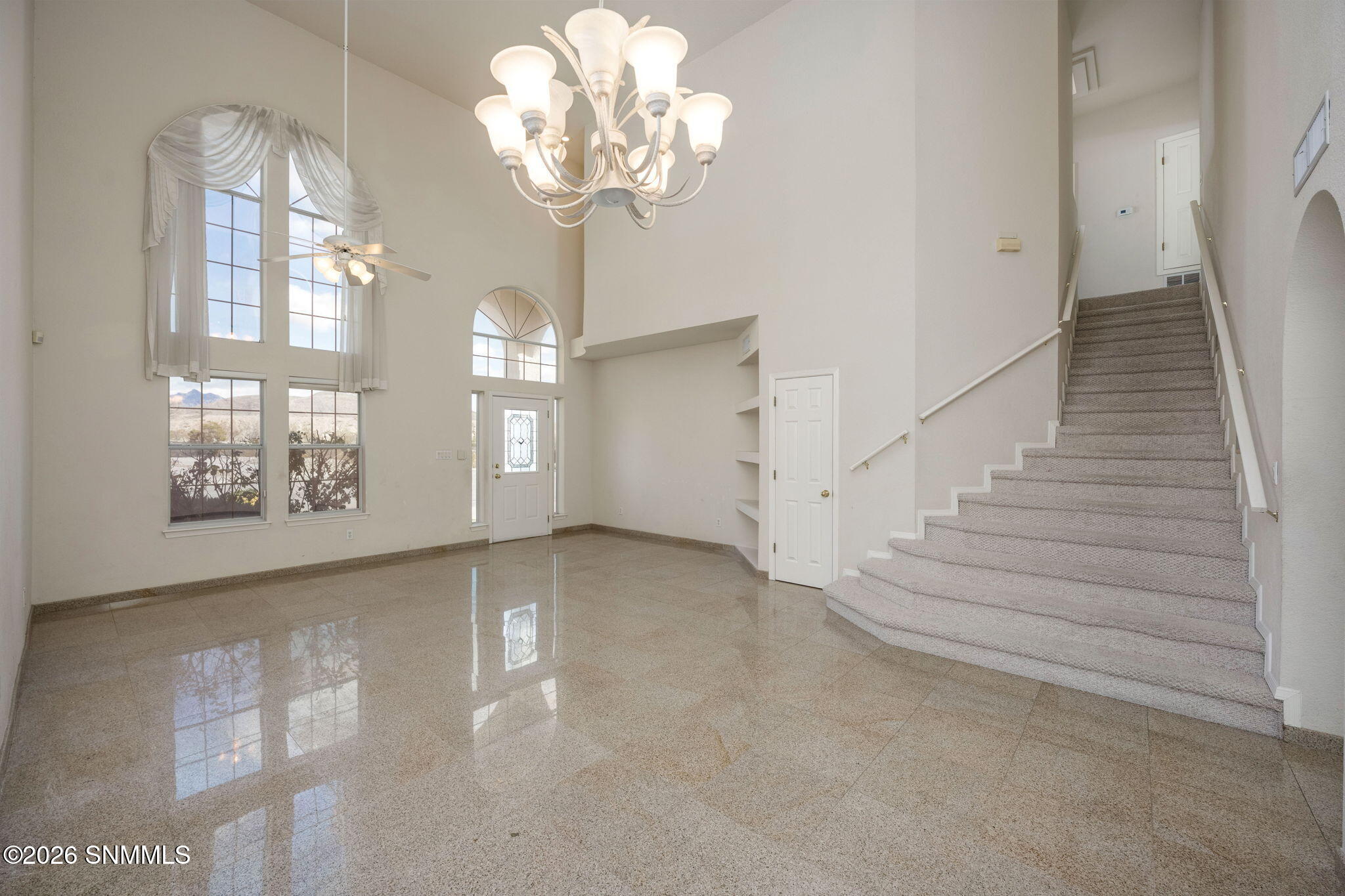 8-web-or-mls-Desert Greens 2122-18