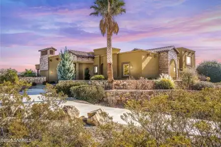 6816 Lazo del Norte, Las Cruces, New Mexico 88011, 3 Bedrooms Bedrooms, ,3.5 BathroomsBathrooms,Residential,For Sale,Lazo del Norte,2500113