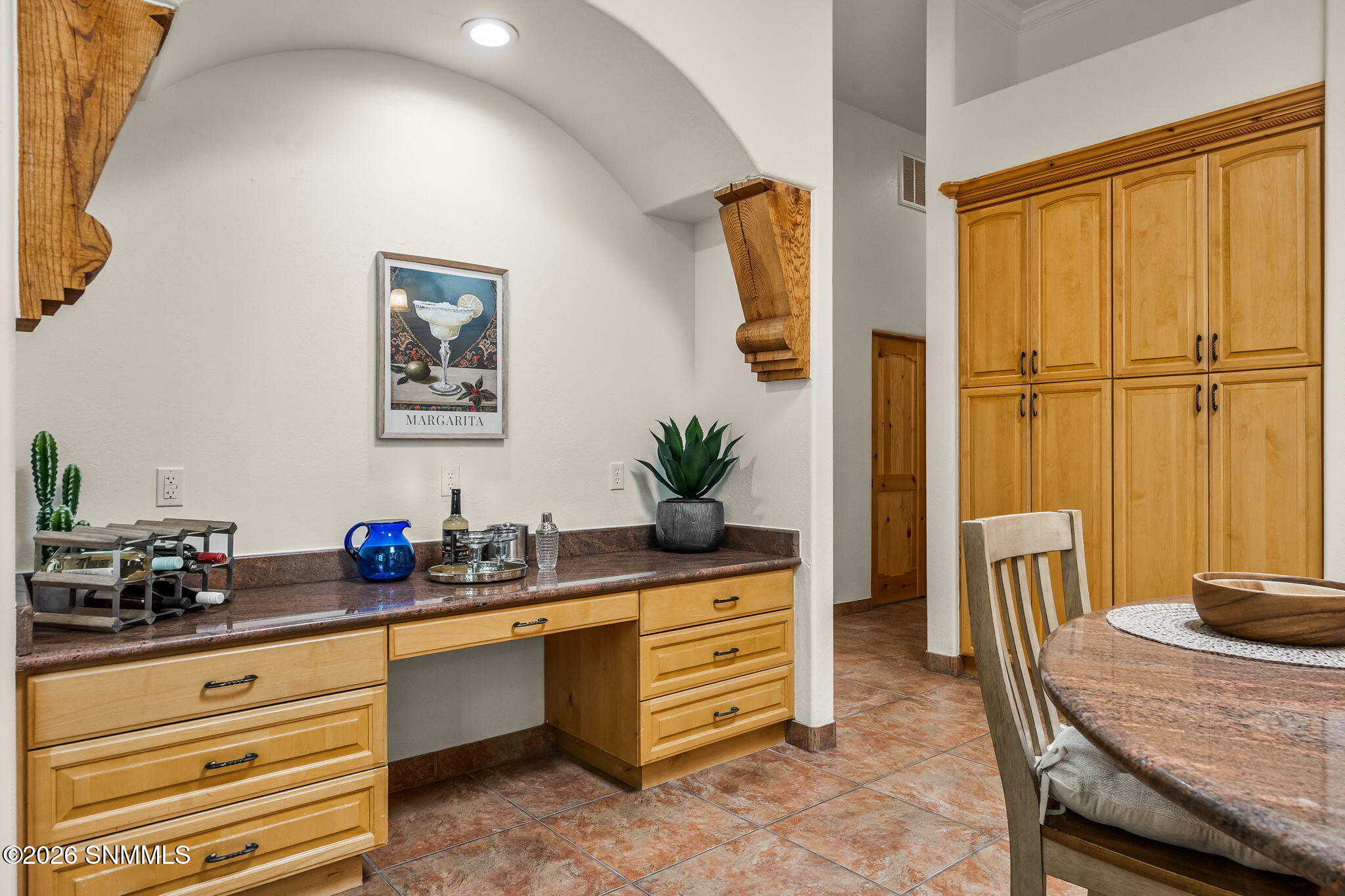 22-web-or-mls-5531-superstition-dr