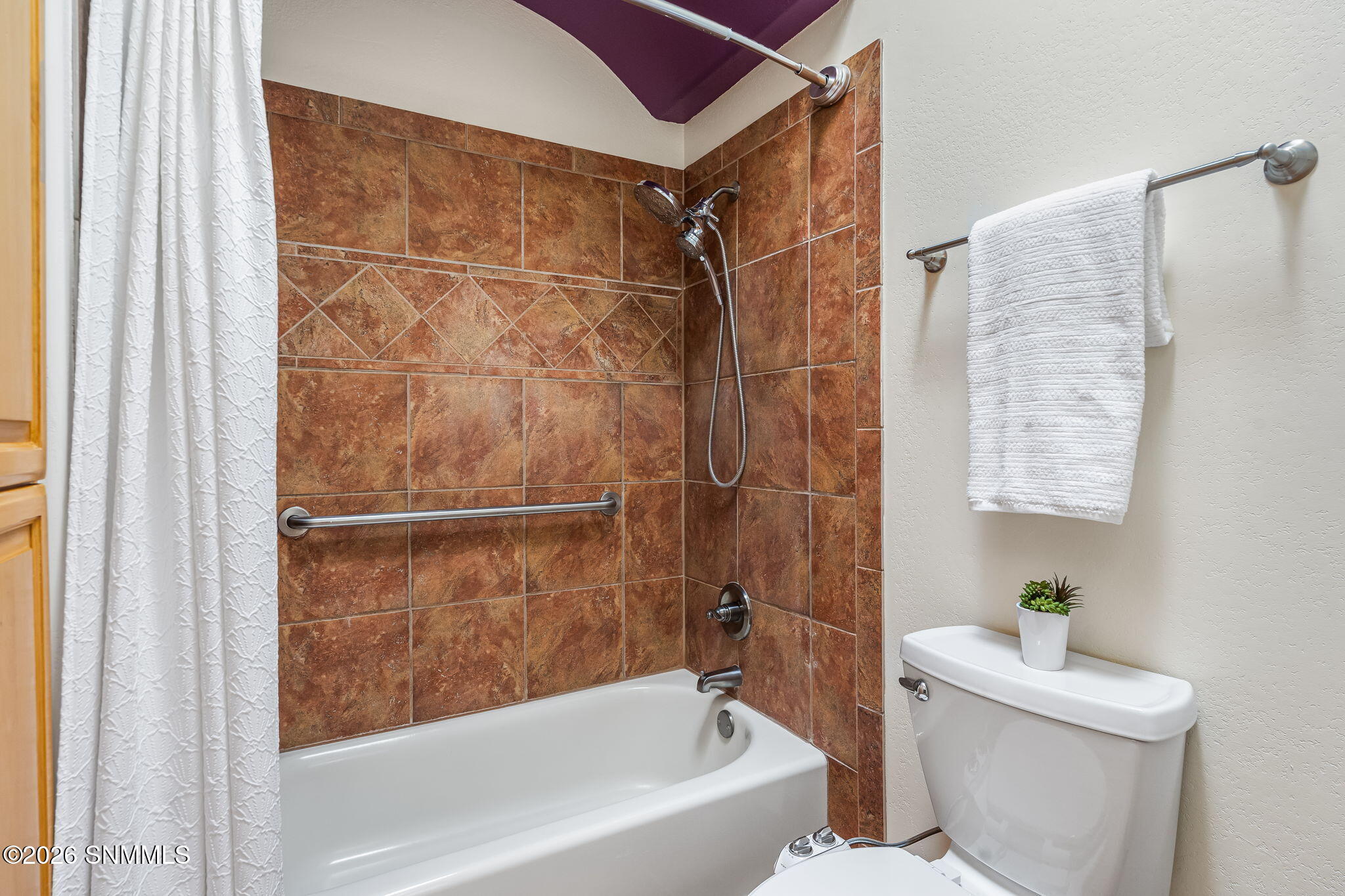 44-web-or-mls-5531-superstition-dr