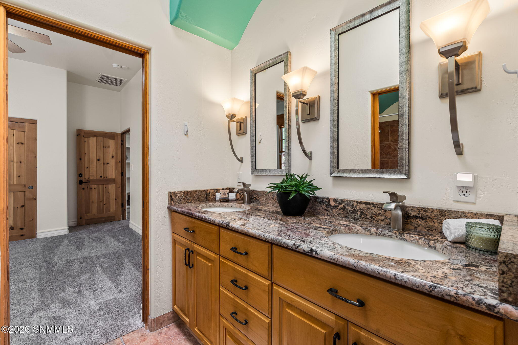 53-web-or-mls-5531-superstition-dr