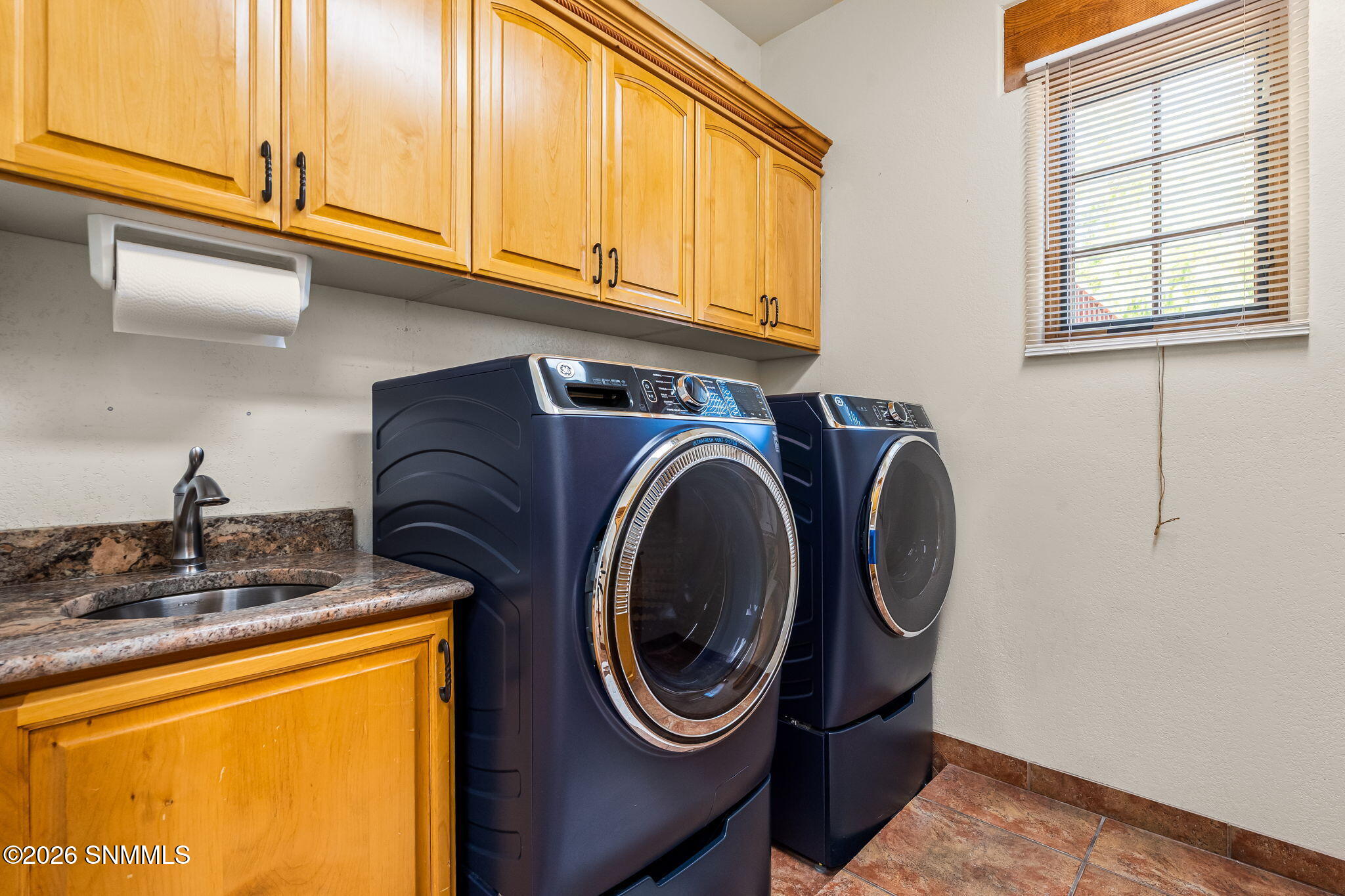 81-web-or-mls-5531-superstition-dr