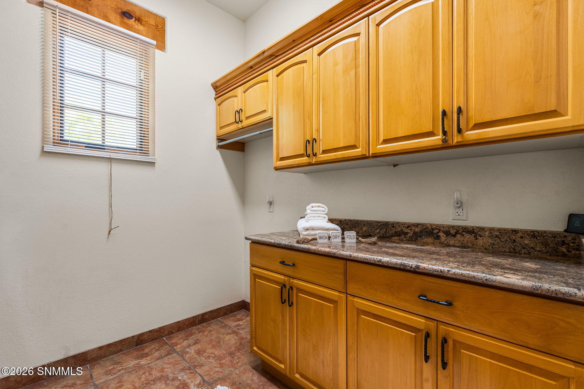 82-web-or-mls-5531-superstition-dr