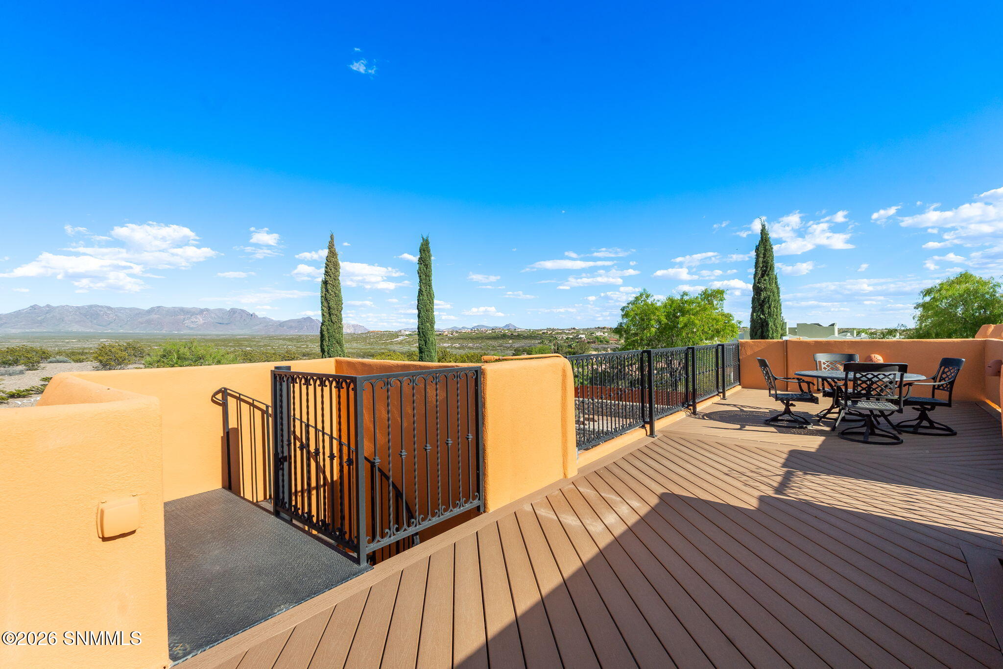 77-web-or-mls-5531-superstition-dr