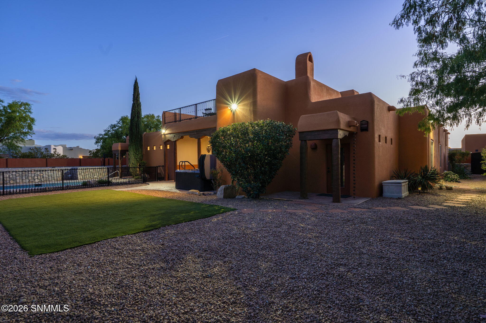 100-web-or-mls-5531-superstition-dr