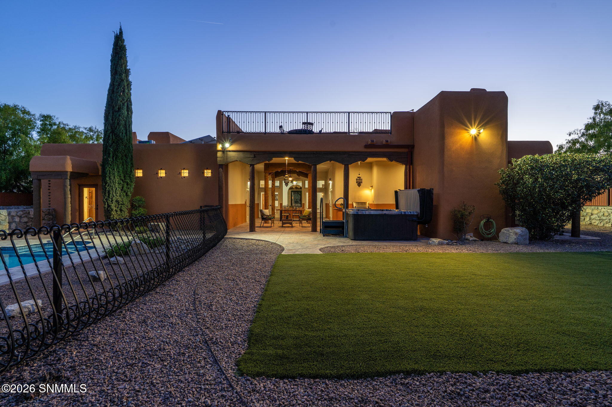 101-web-or-mls-5531-superstition-dr