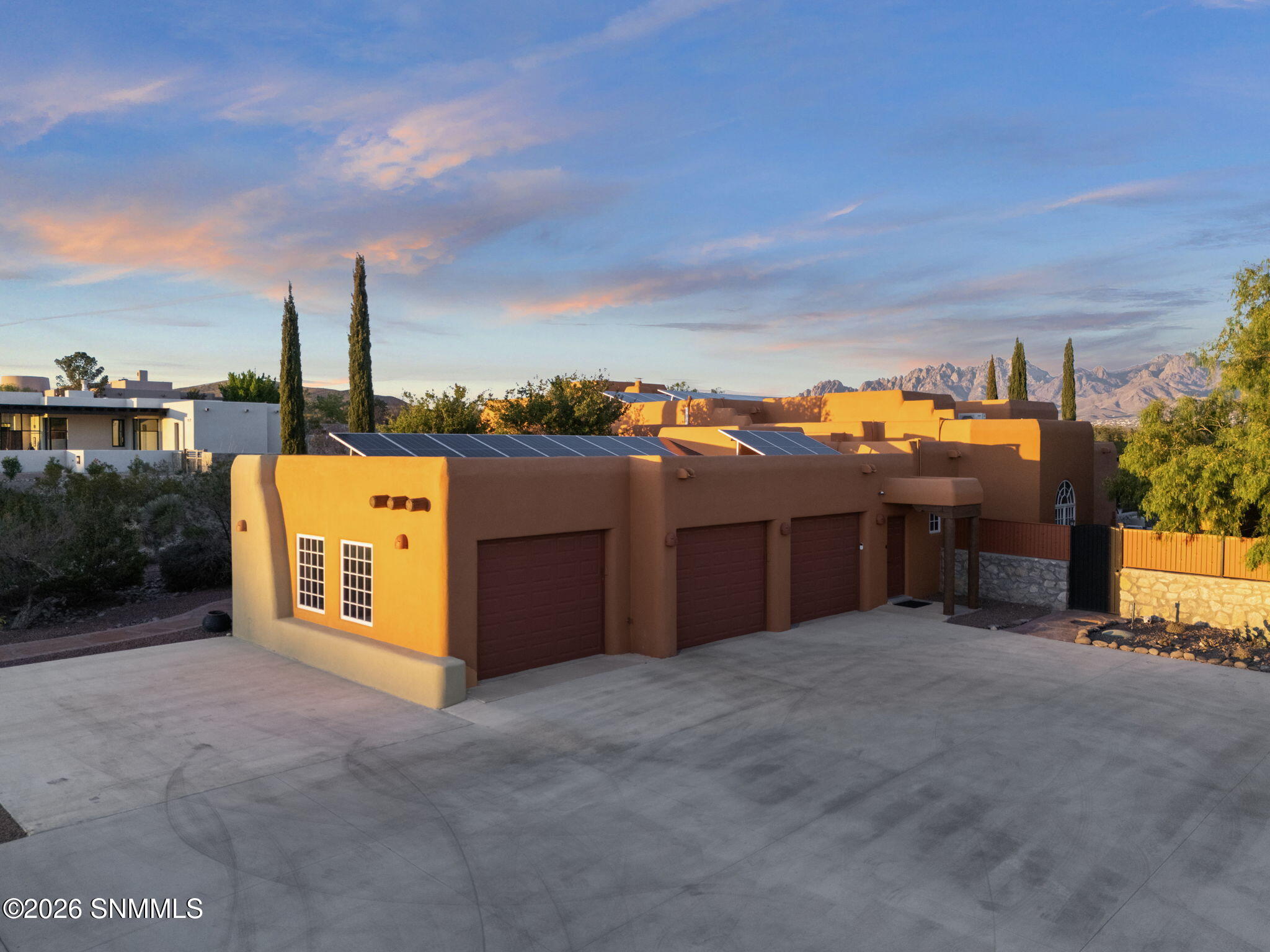 96-web-or-mls-5531-superstition-dr