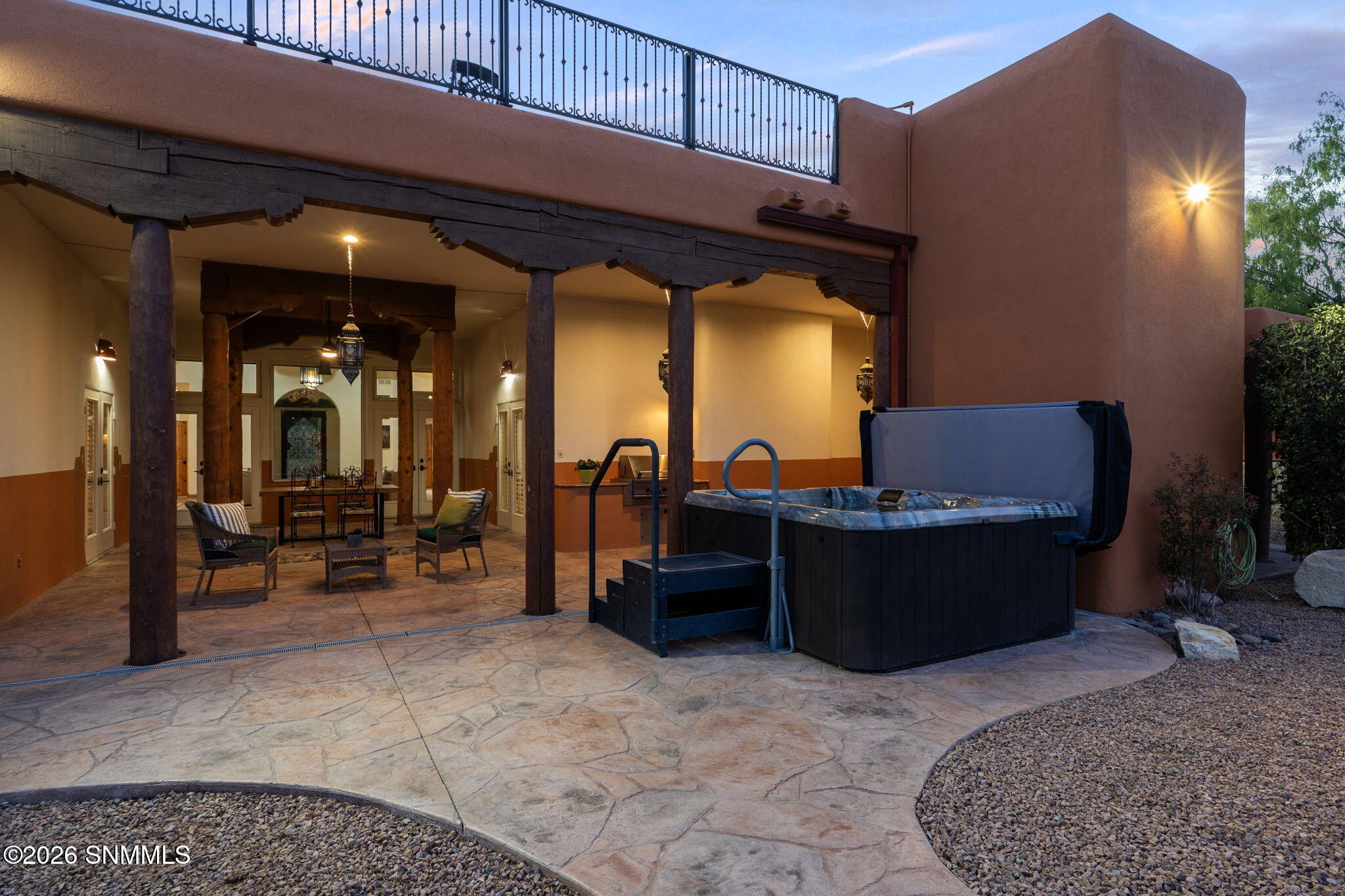 98-web-or-mls-5531-superstition-dr