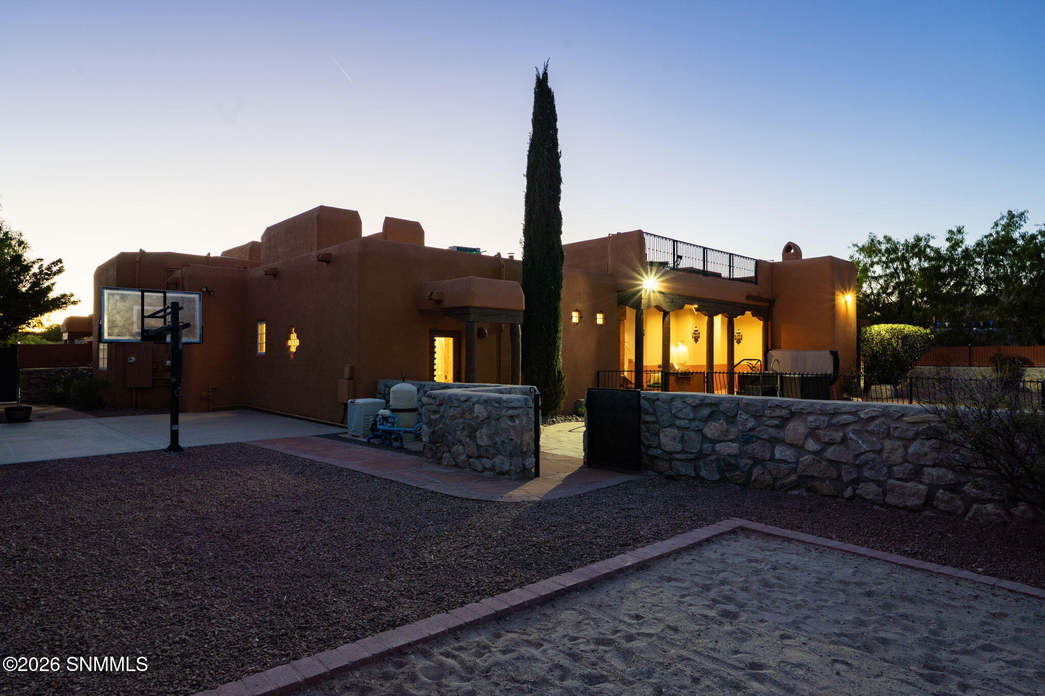 102-web-or-mls-5531-superstition-dr